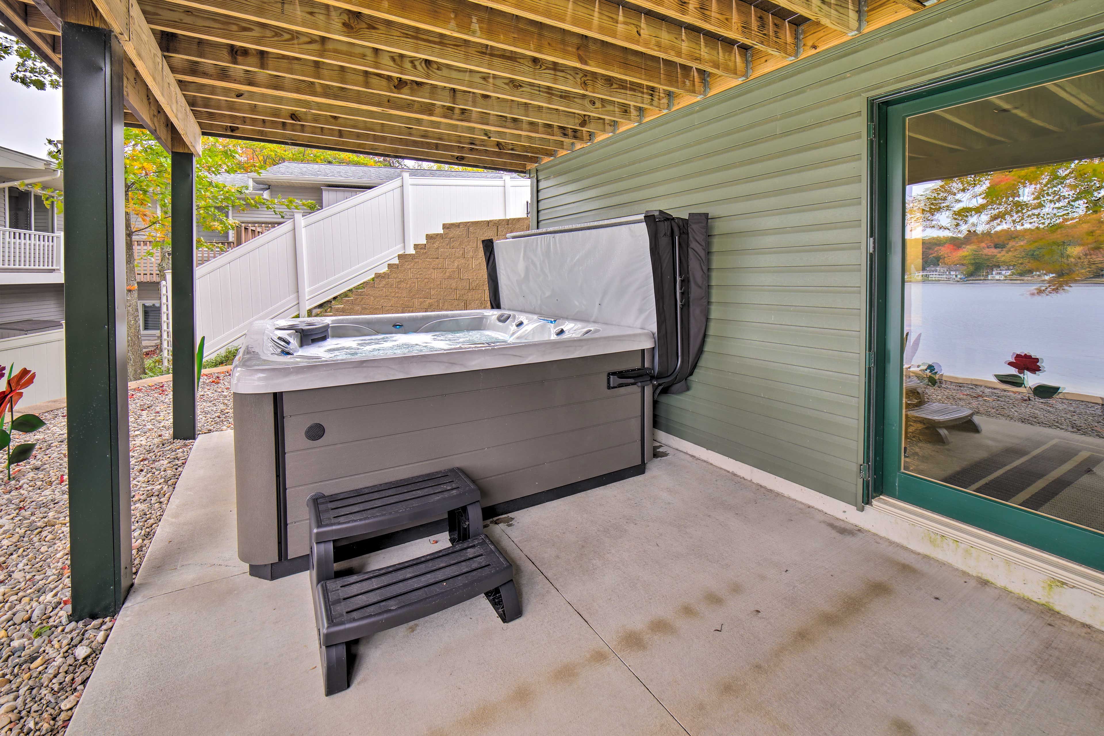 Patio | Hot Tub | 6 Exterior Security Cameras