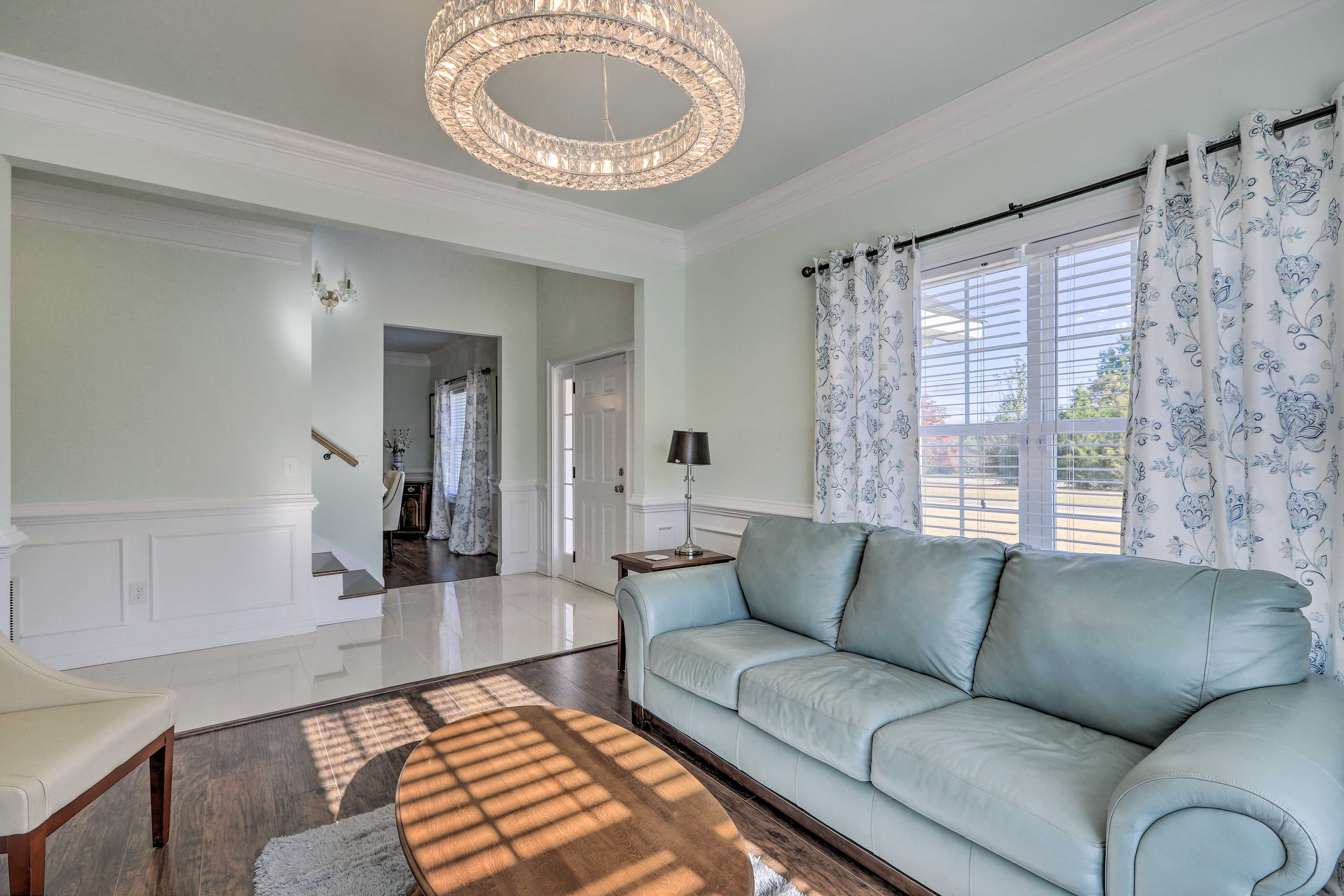 Sitting Room | Electric Fireplace