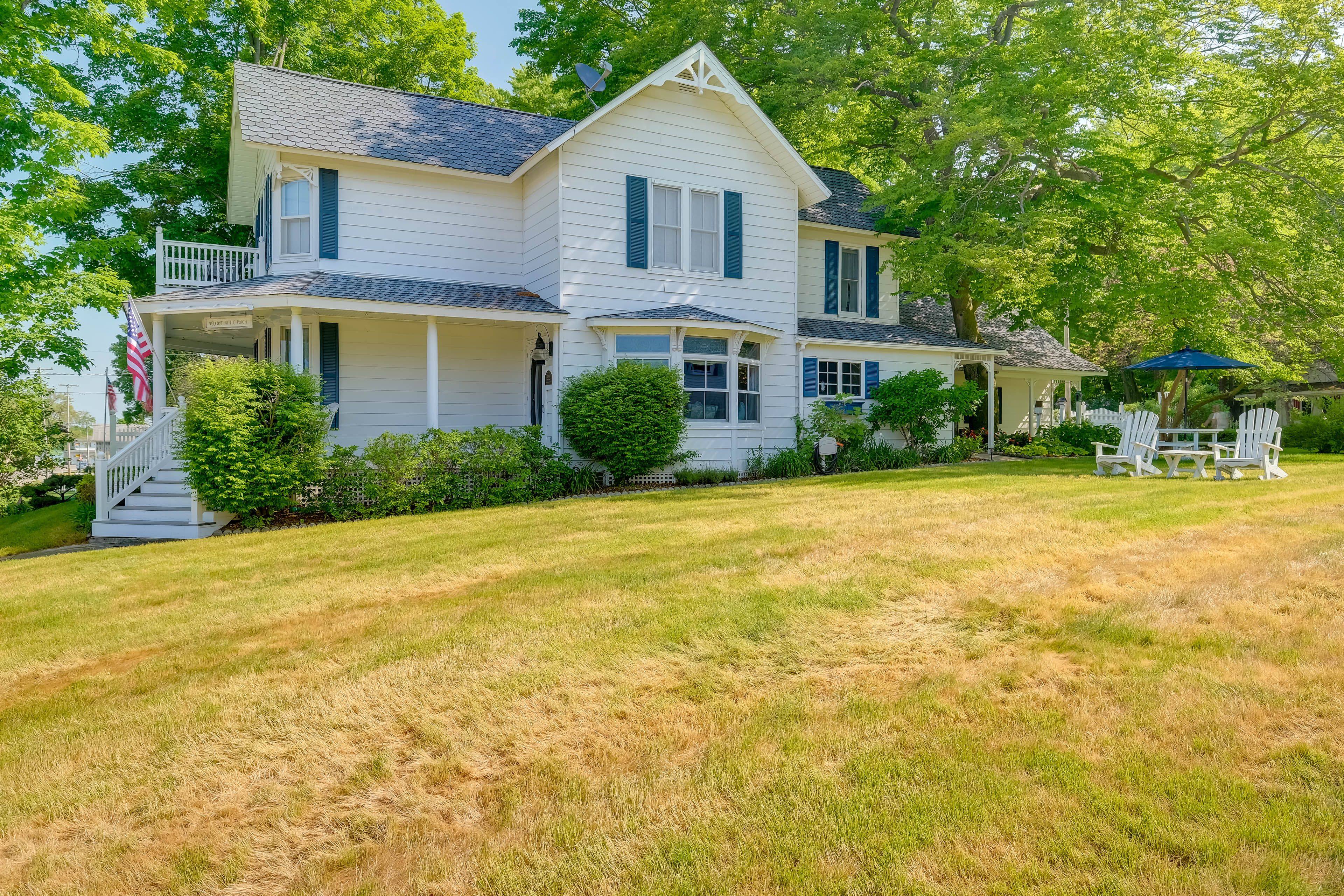 Spacious Yard | Gas/Charcoal Grills | Outdoor Seating