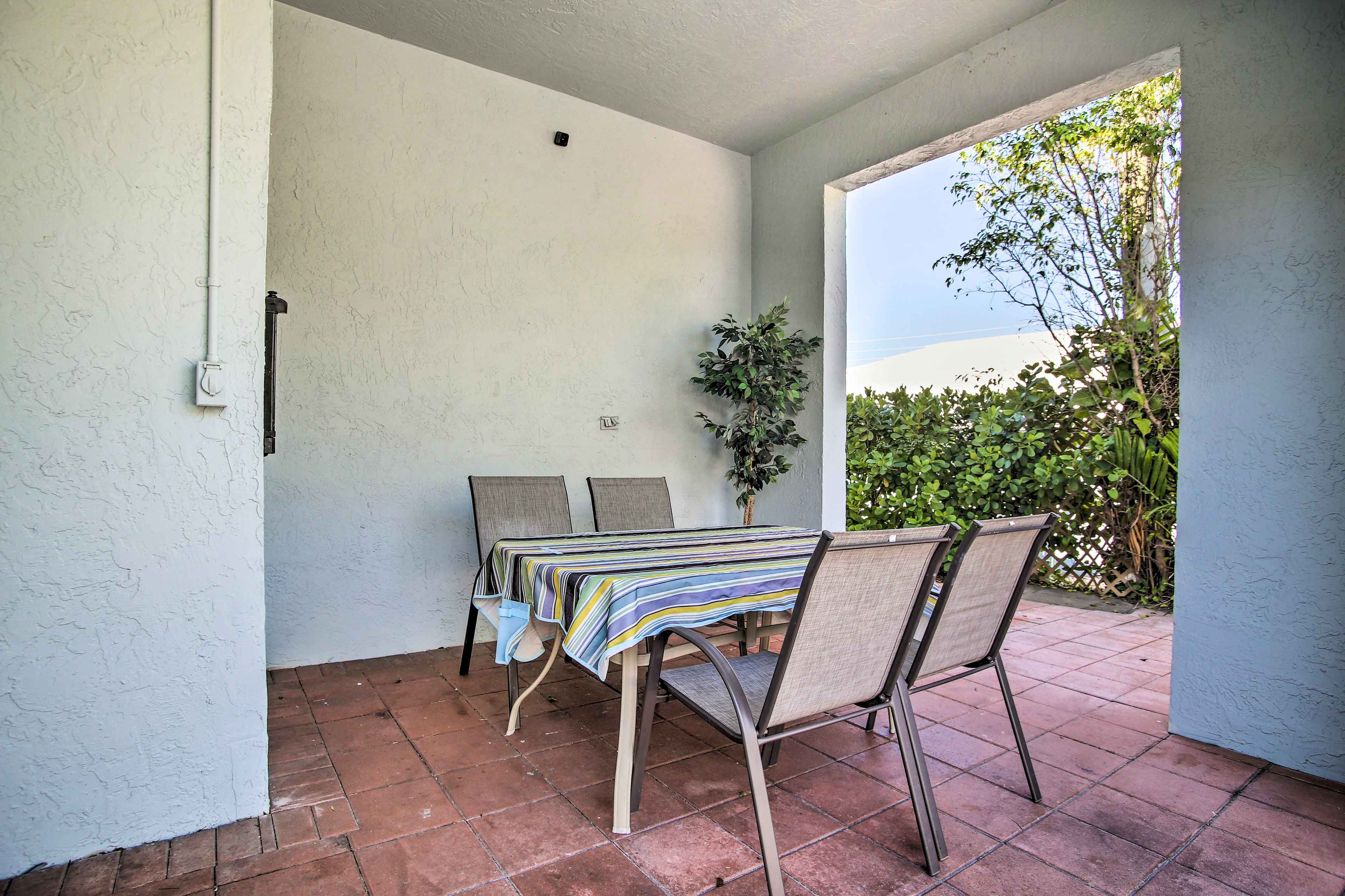 Community Outdoor Dining Area