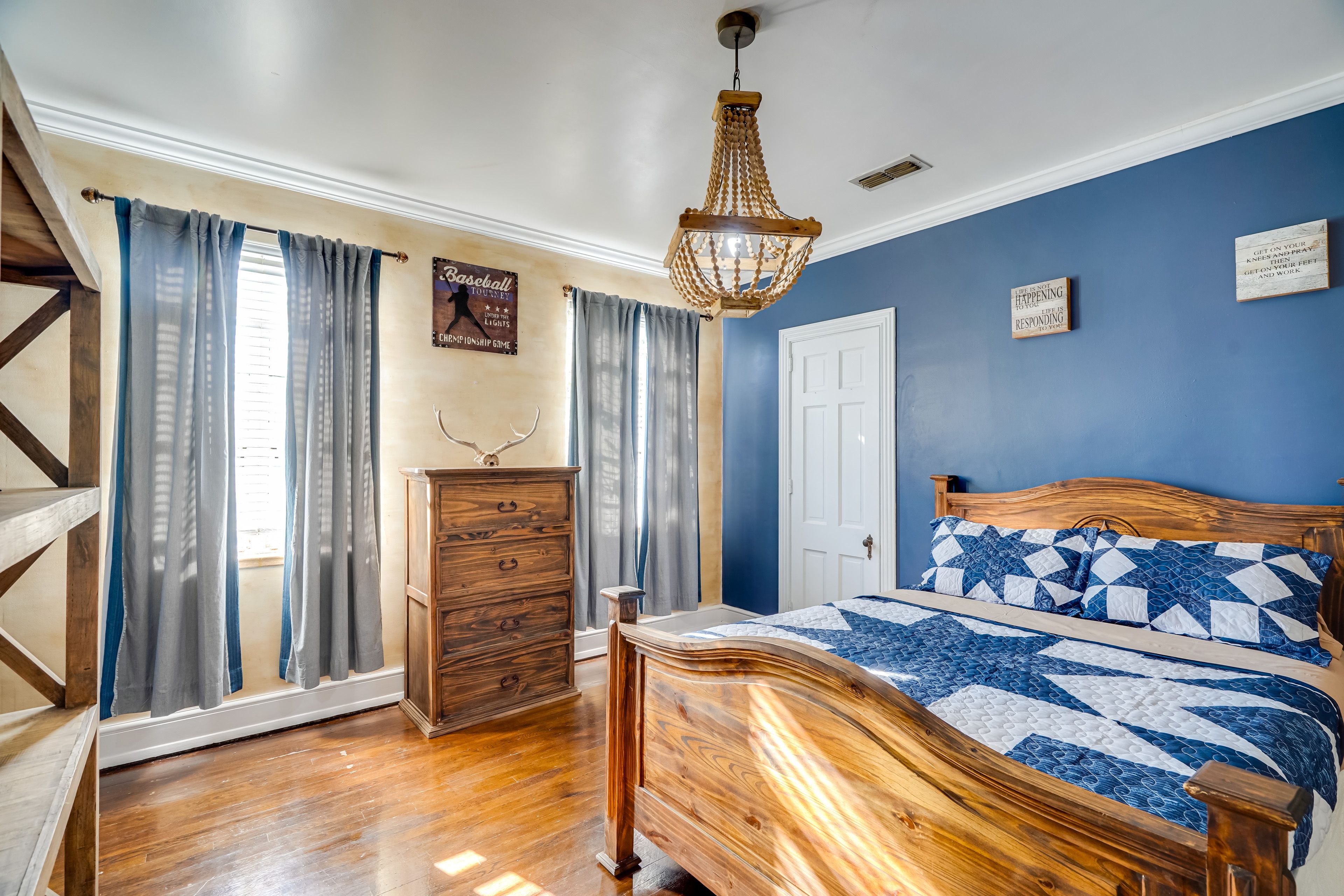 Bedroom 2 | Queen Bed | Smart TV w/ Cable