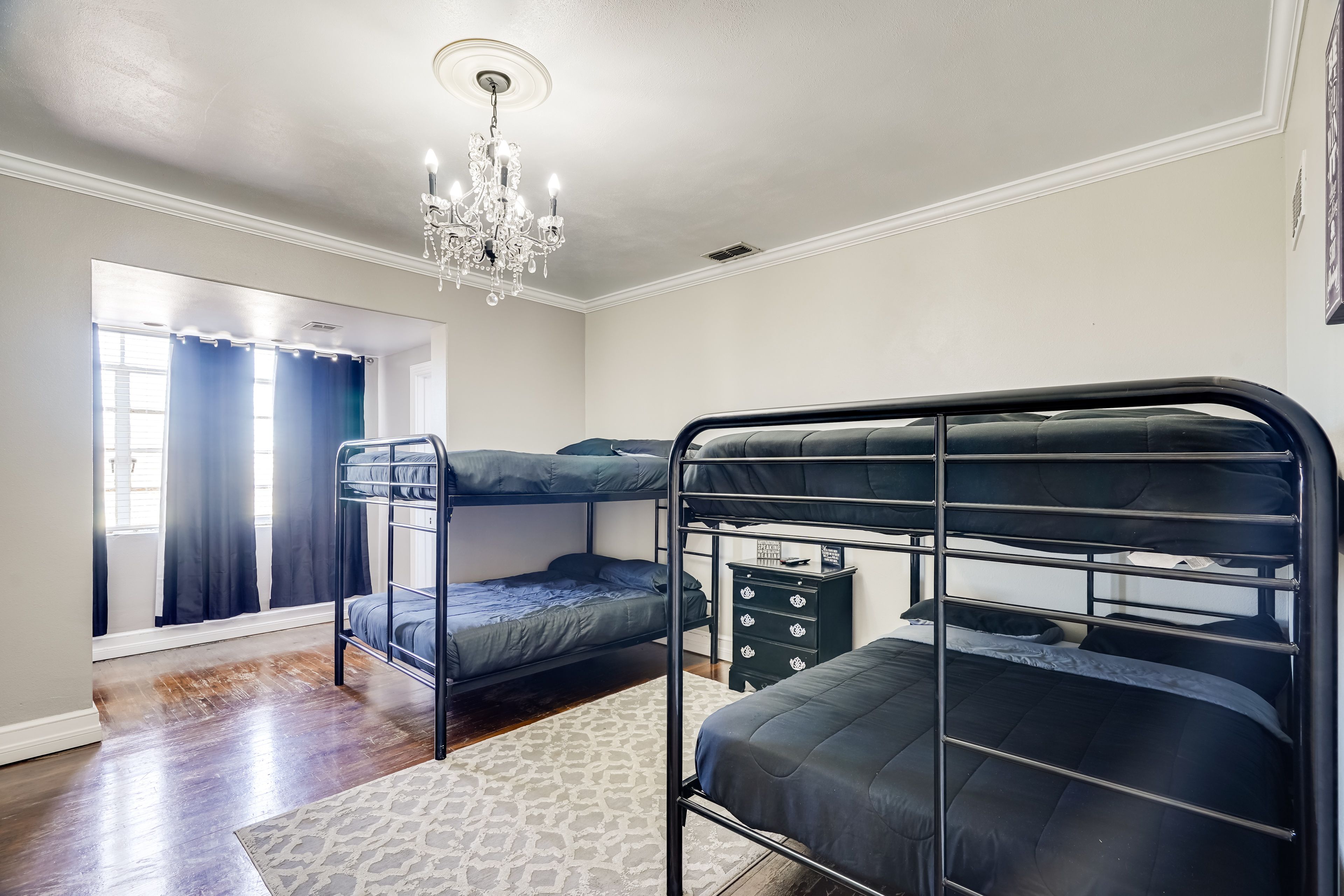 Bedroom 5 | 2 Queen Bunk Beds