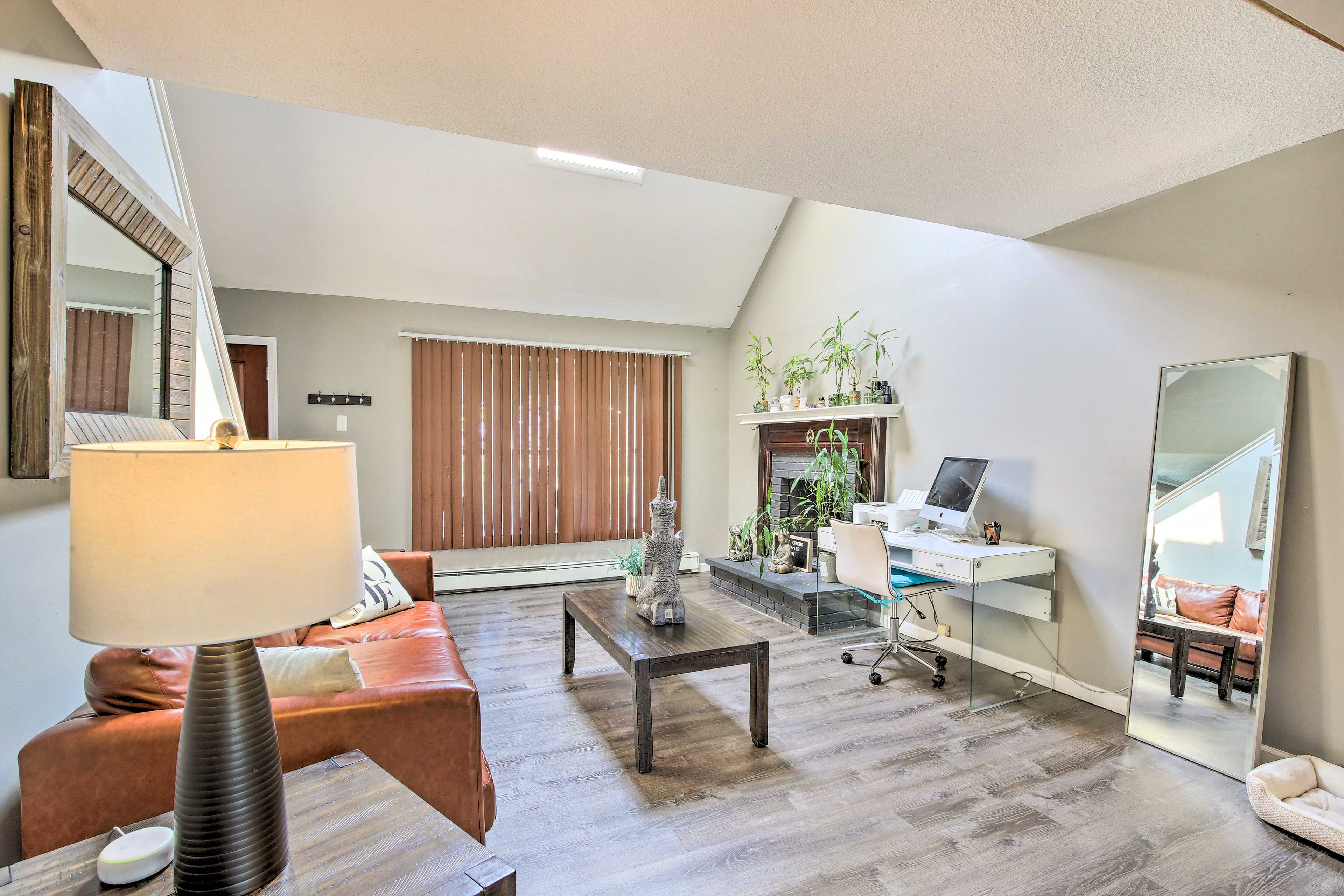 Sitting Room | Workspace | Laptop Friendly | Fireplace
