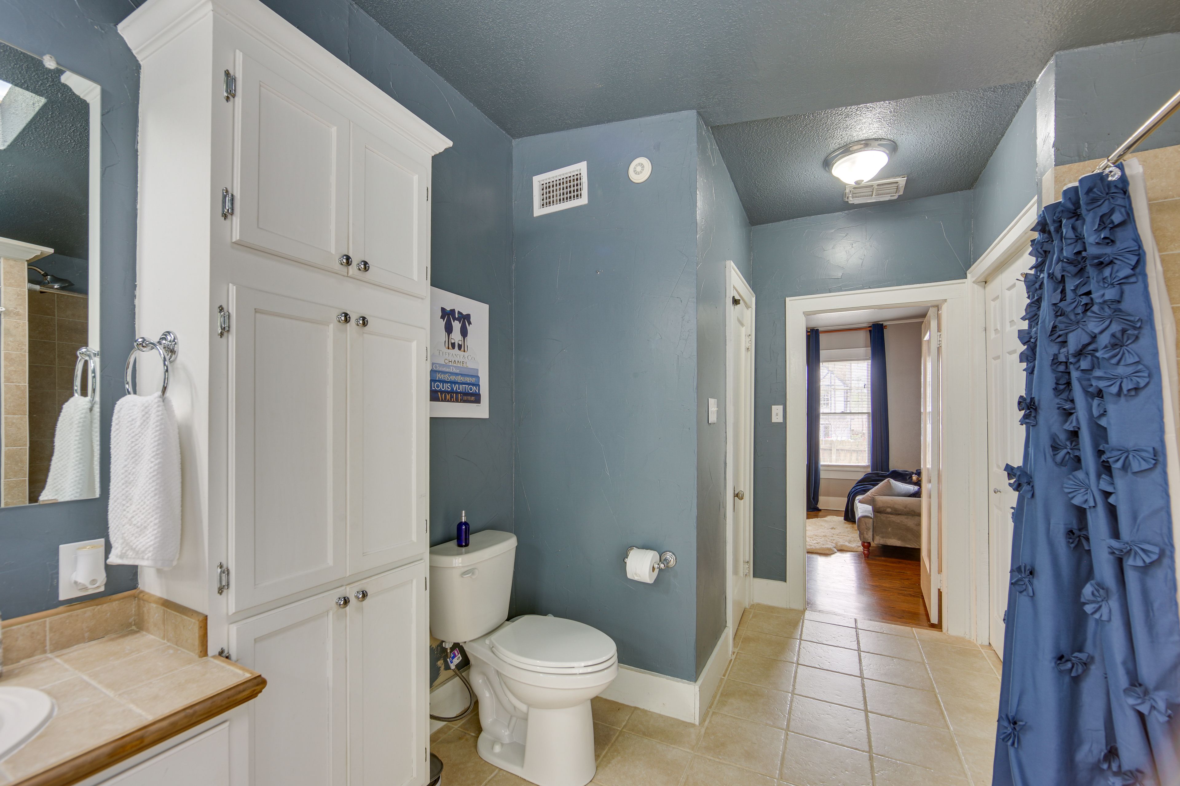 En-Suite Bathroom