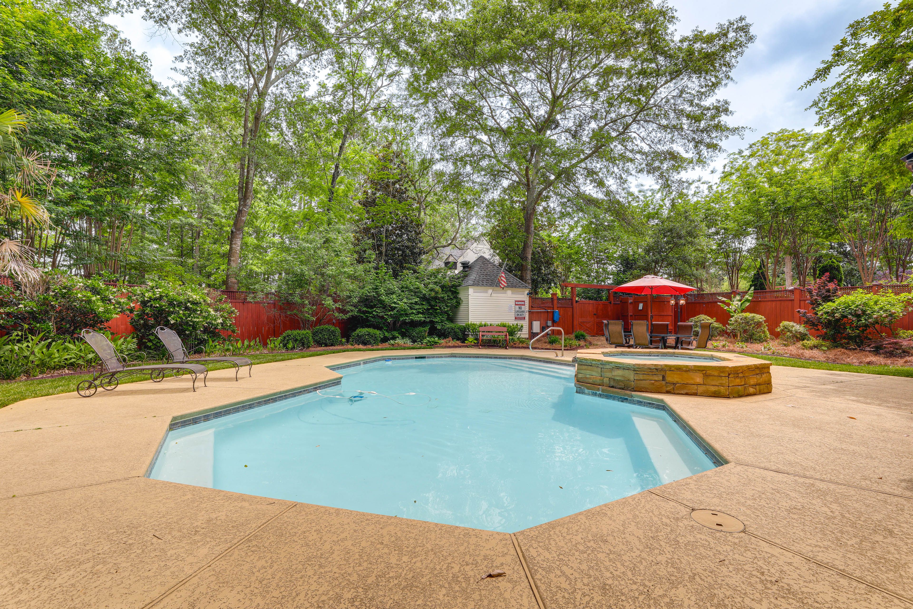Private Pool (Seasonal)