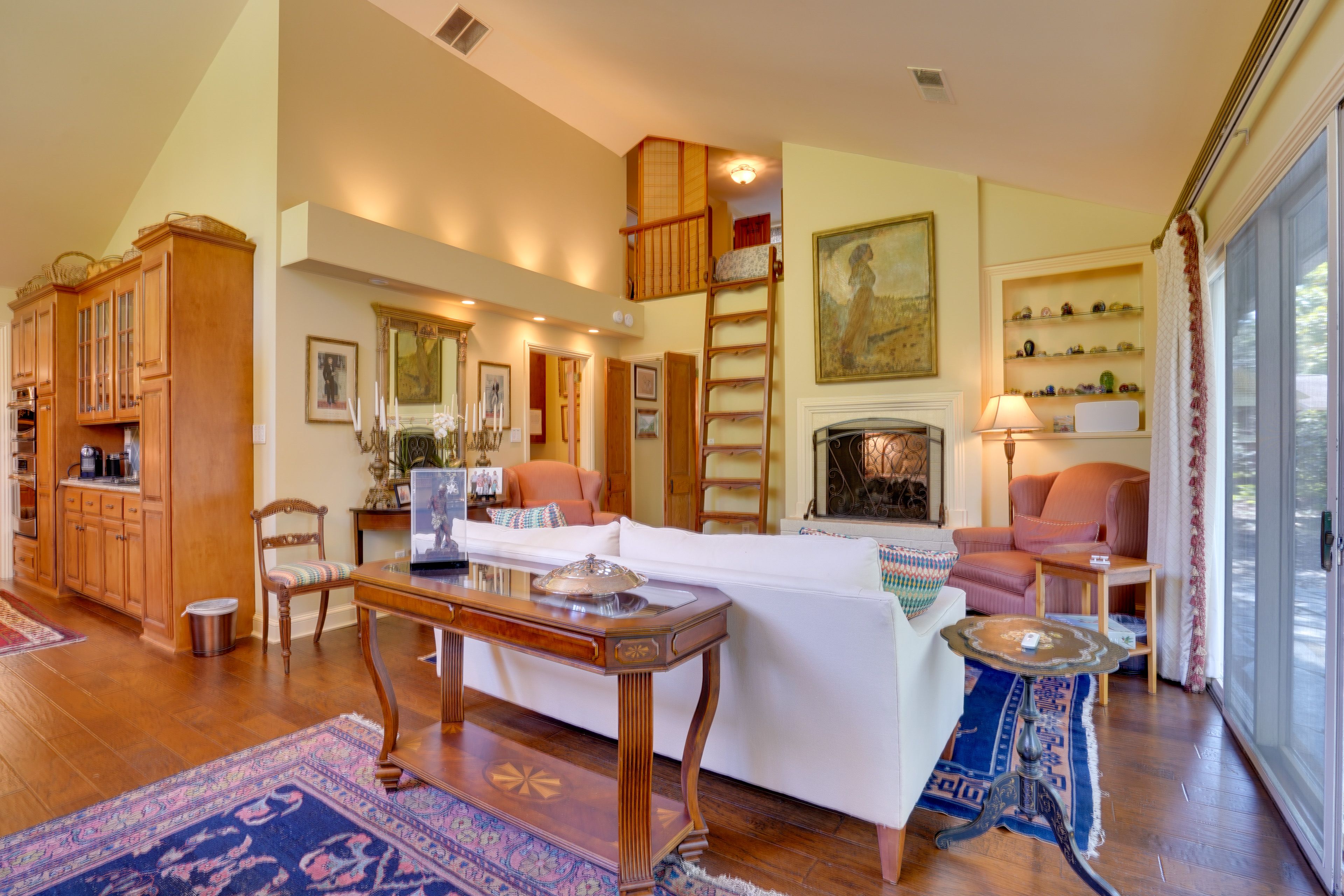 Sitting Room | Free WiFi | Central A/C