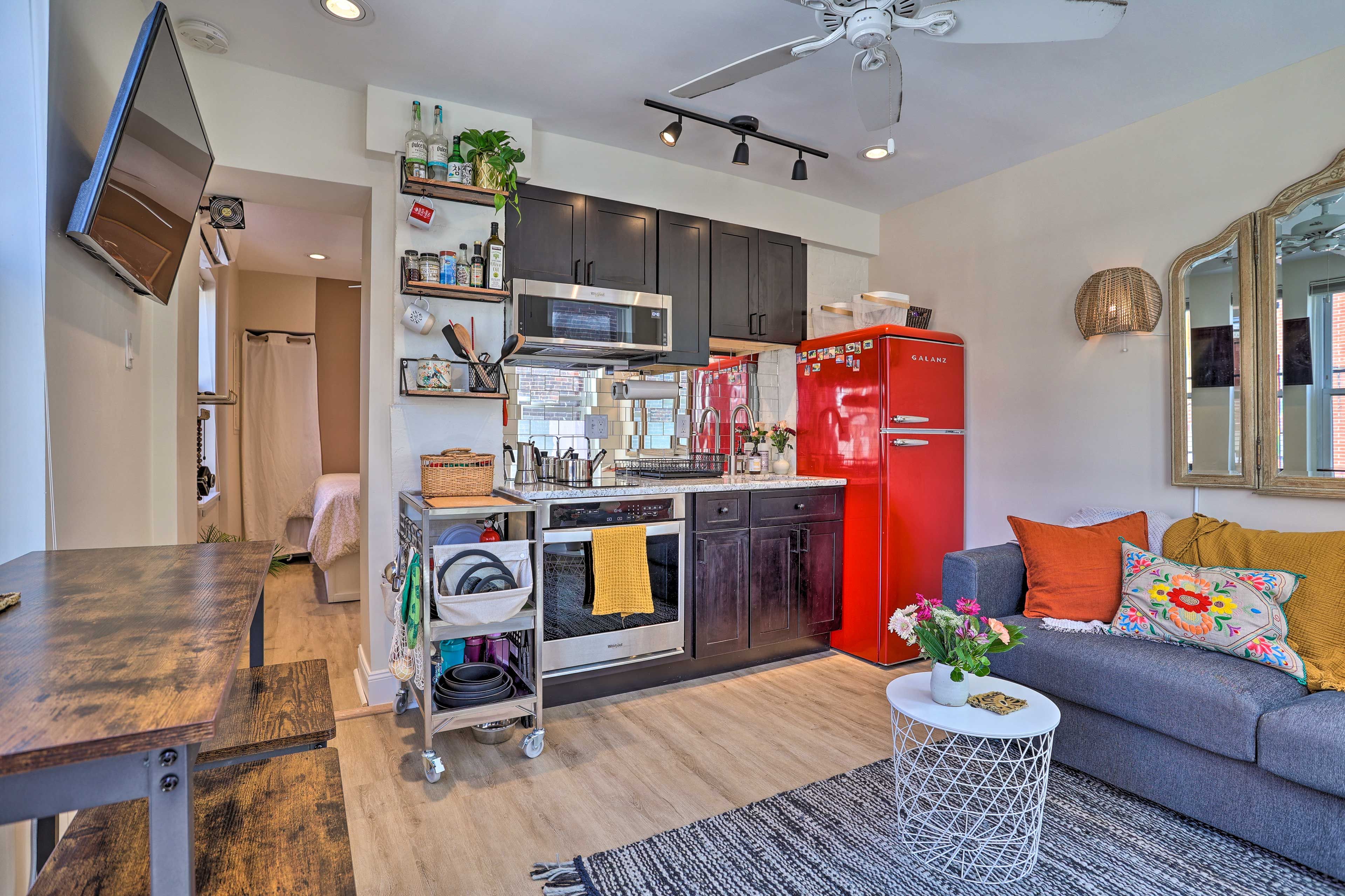 Kitchen & Dining Area | Smart TV