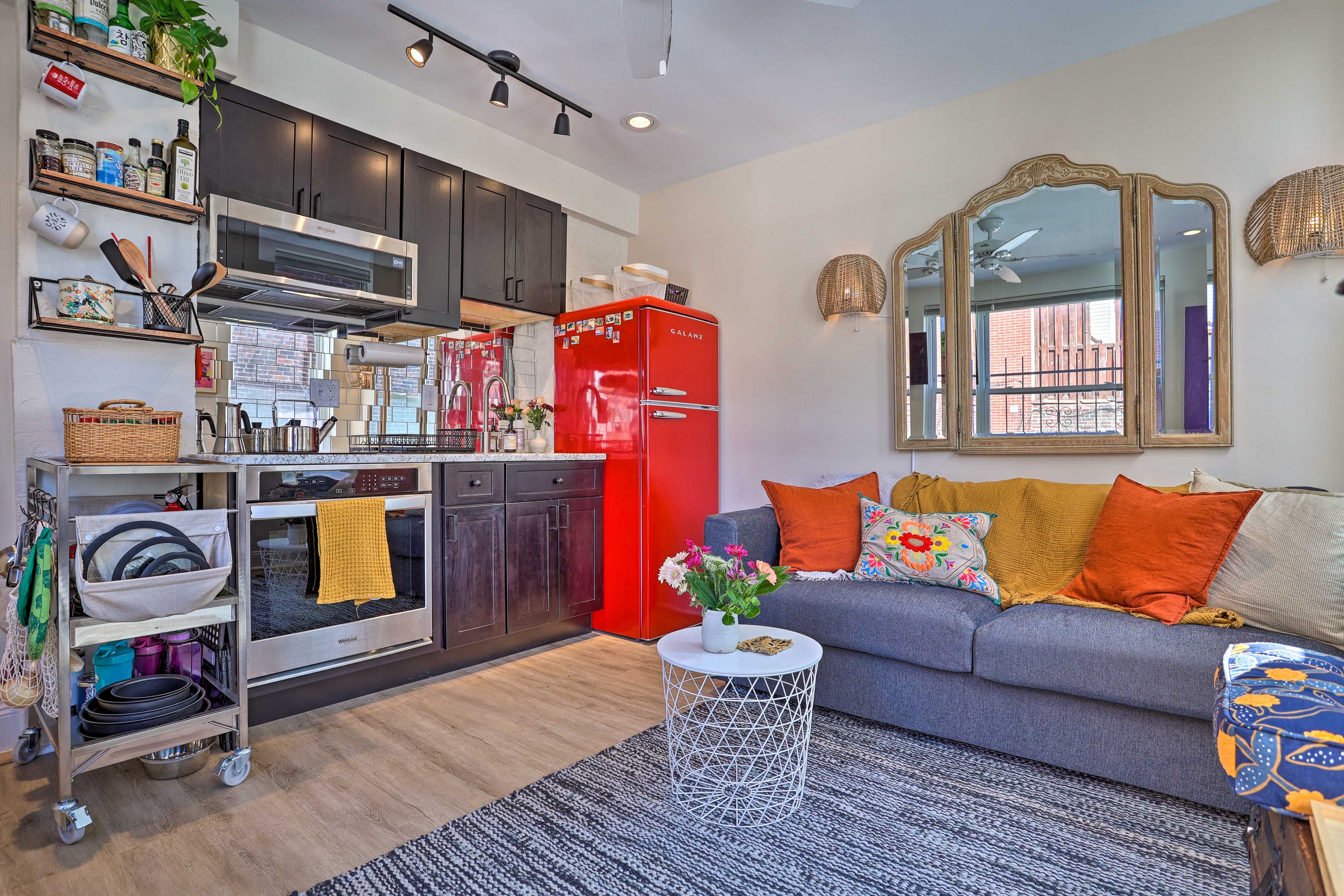 Philadelphia Vacation Rental | 1BR | 1BA | Stairs Required | 330 Sq Ft