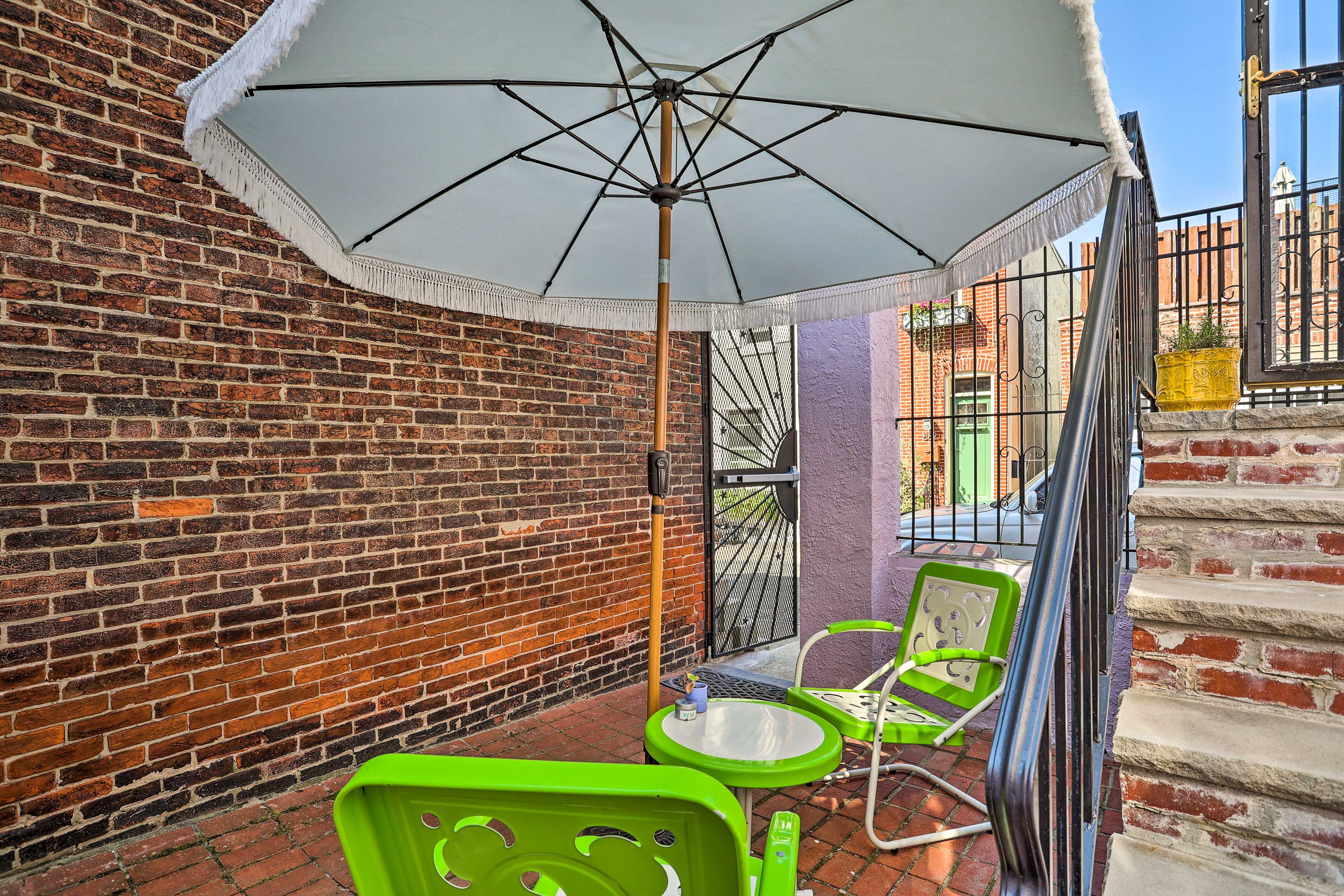 Furnished Patio