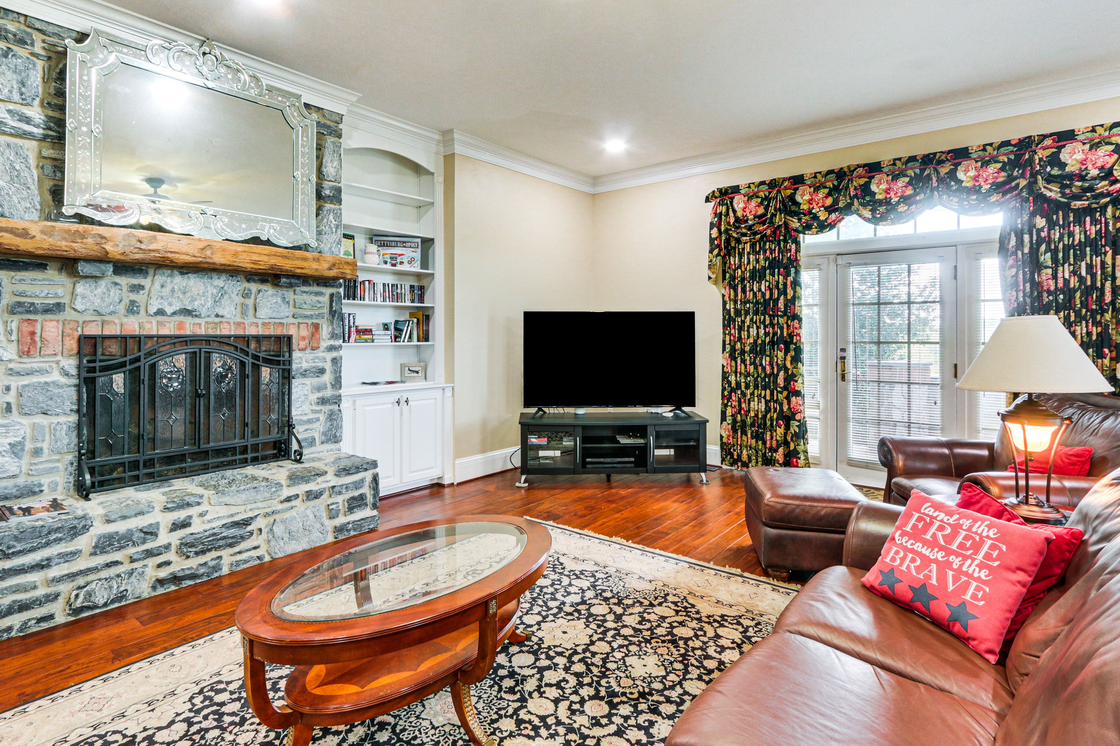 Living Room | 1st Floor