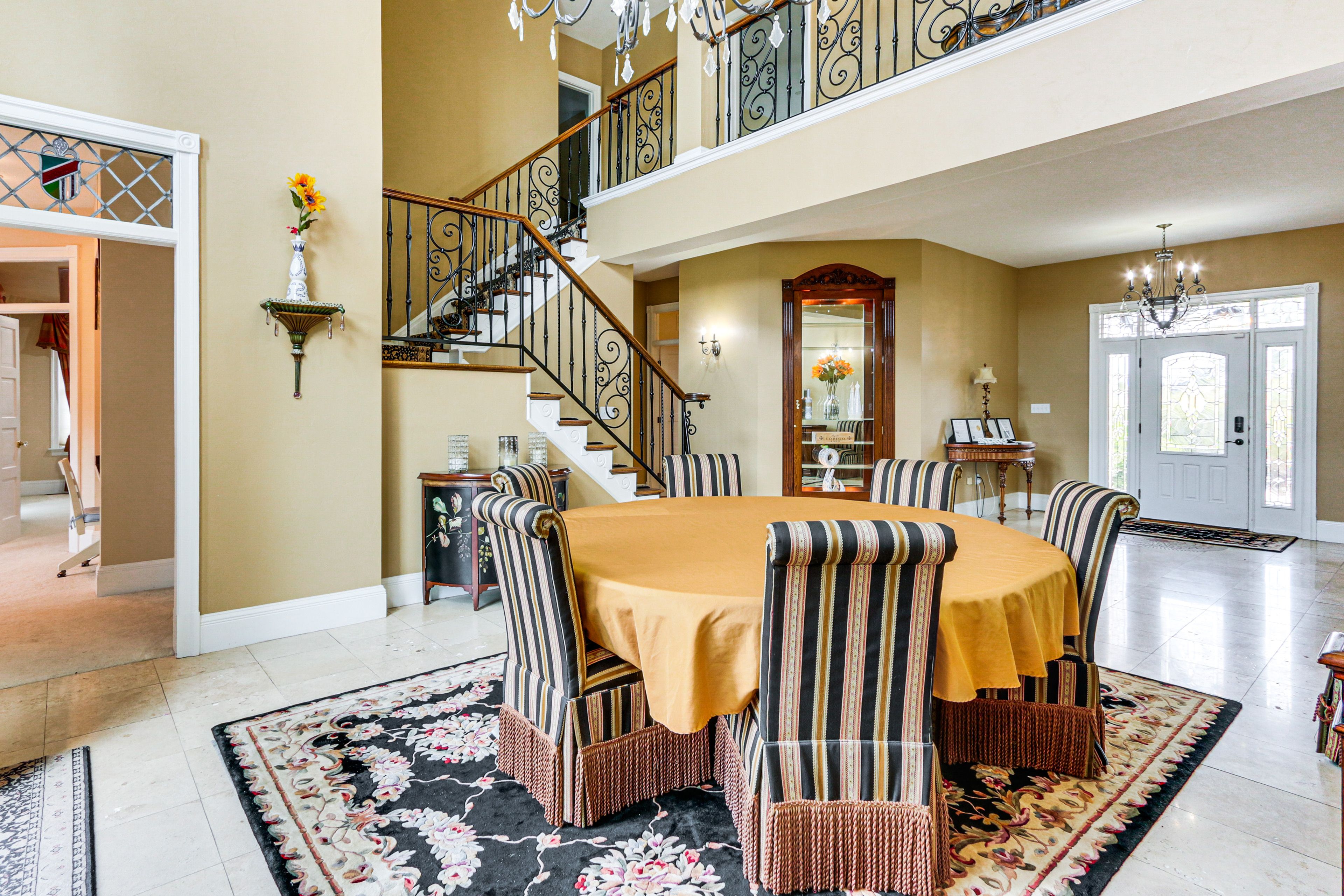 Dining Area | 1st Floor