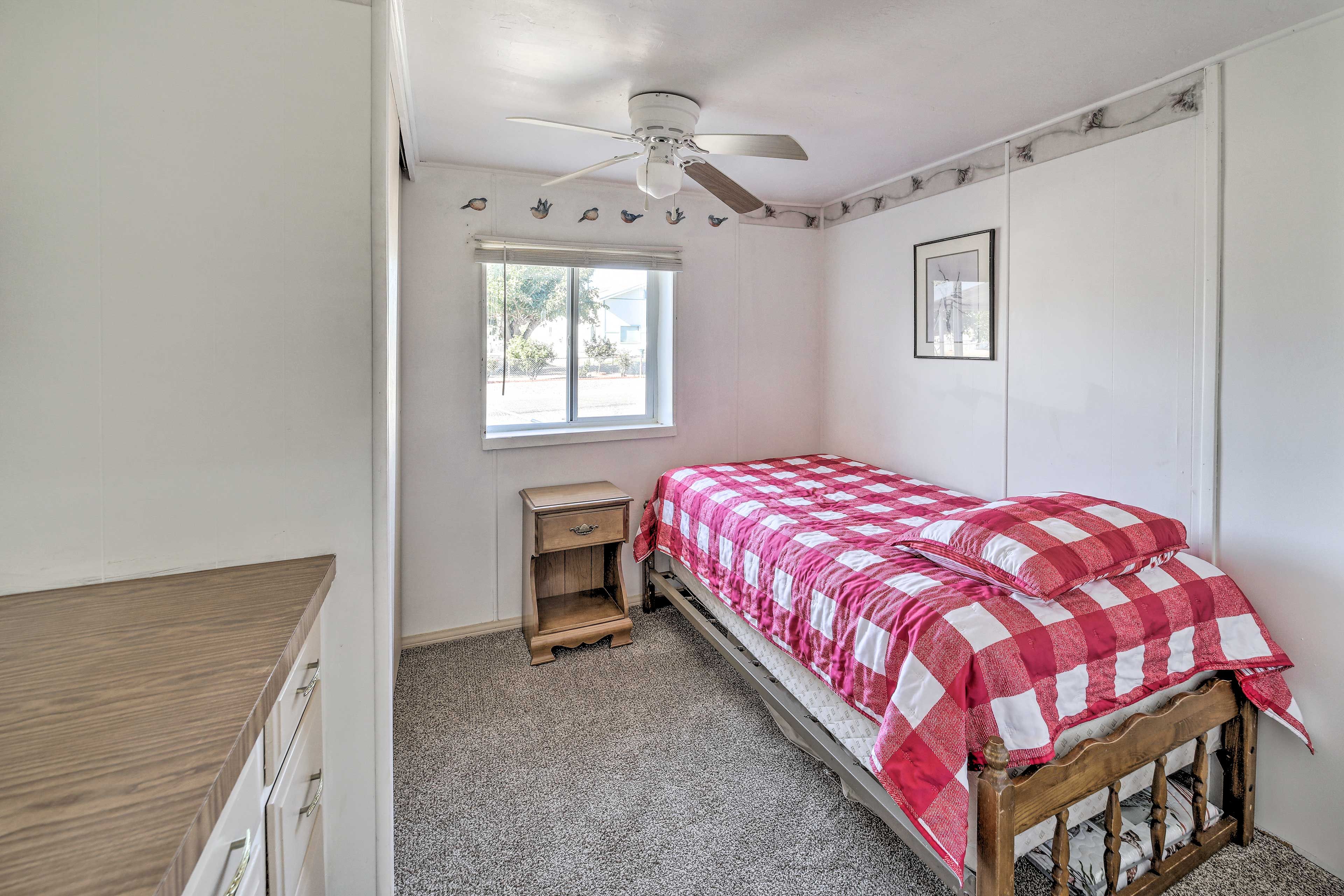 Bedroom 2 | Twin Bed