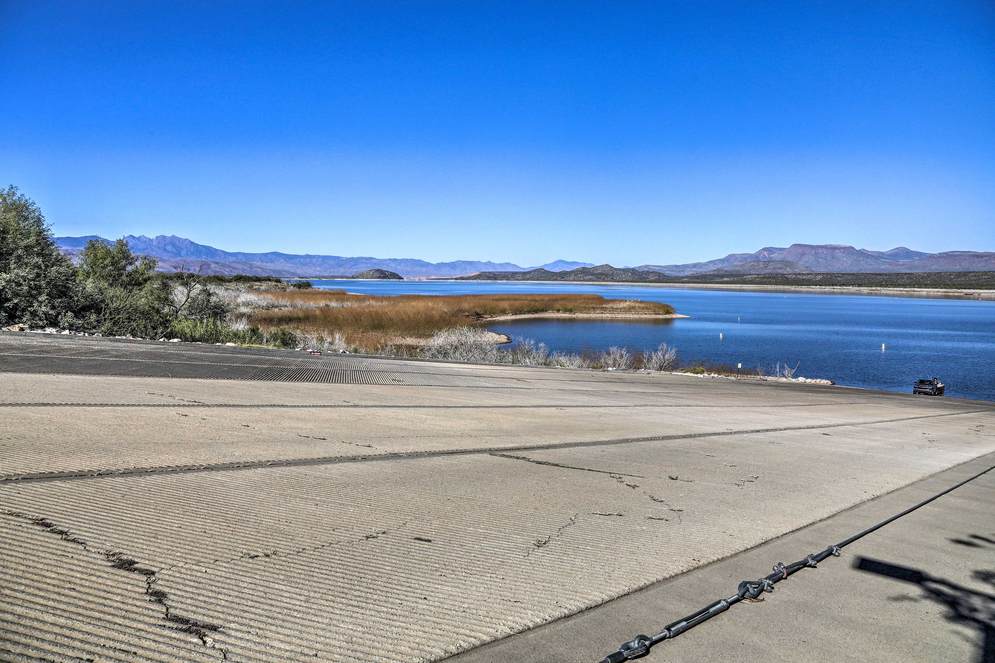 3.2 Mi to Theodore Roosevelt Lake