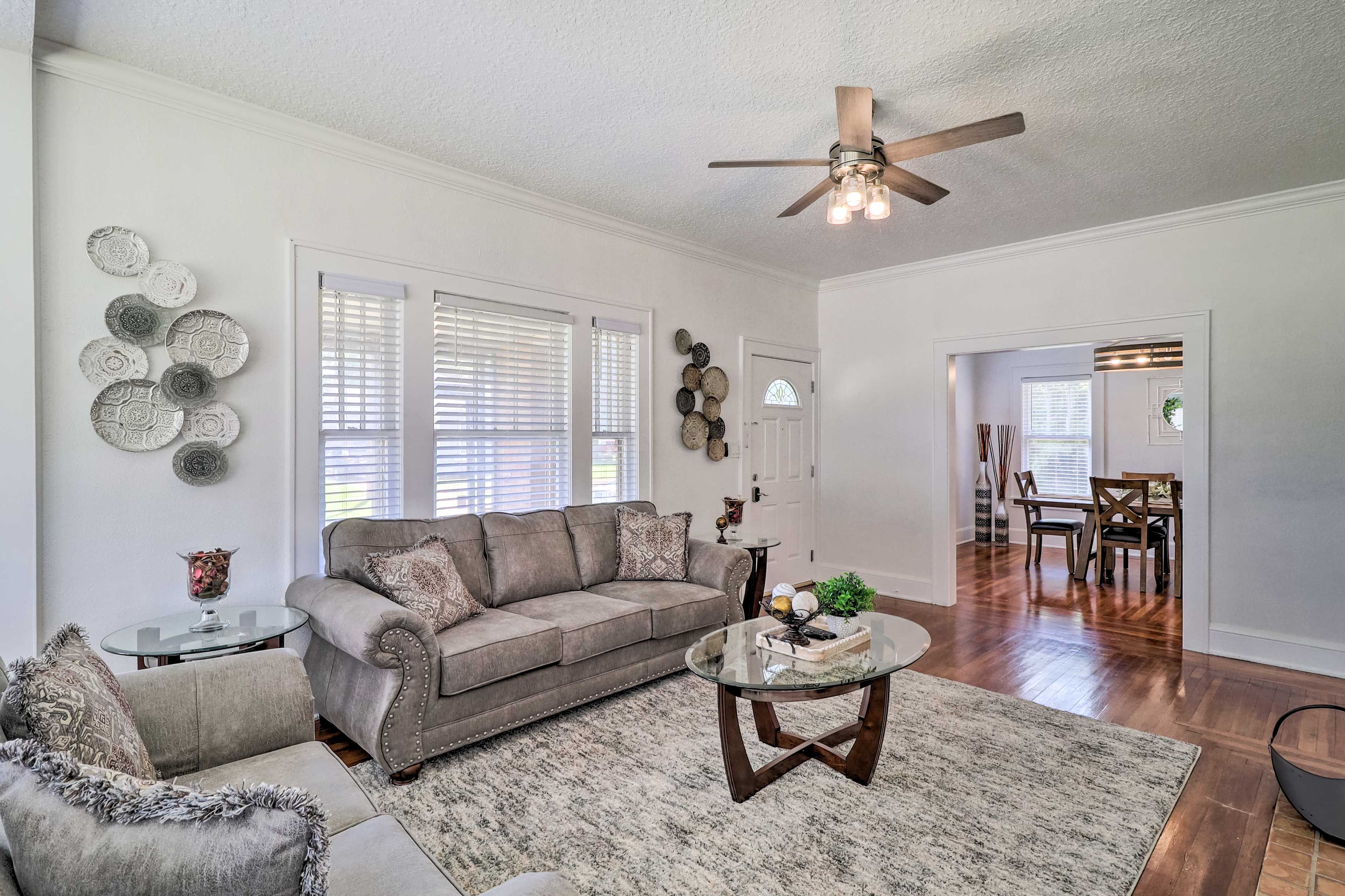 Jacksonville Vacation Rental | 3BR | 2.5BA | 2,200 Sq Ft | Stairs to Enter