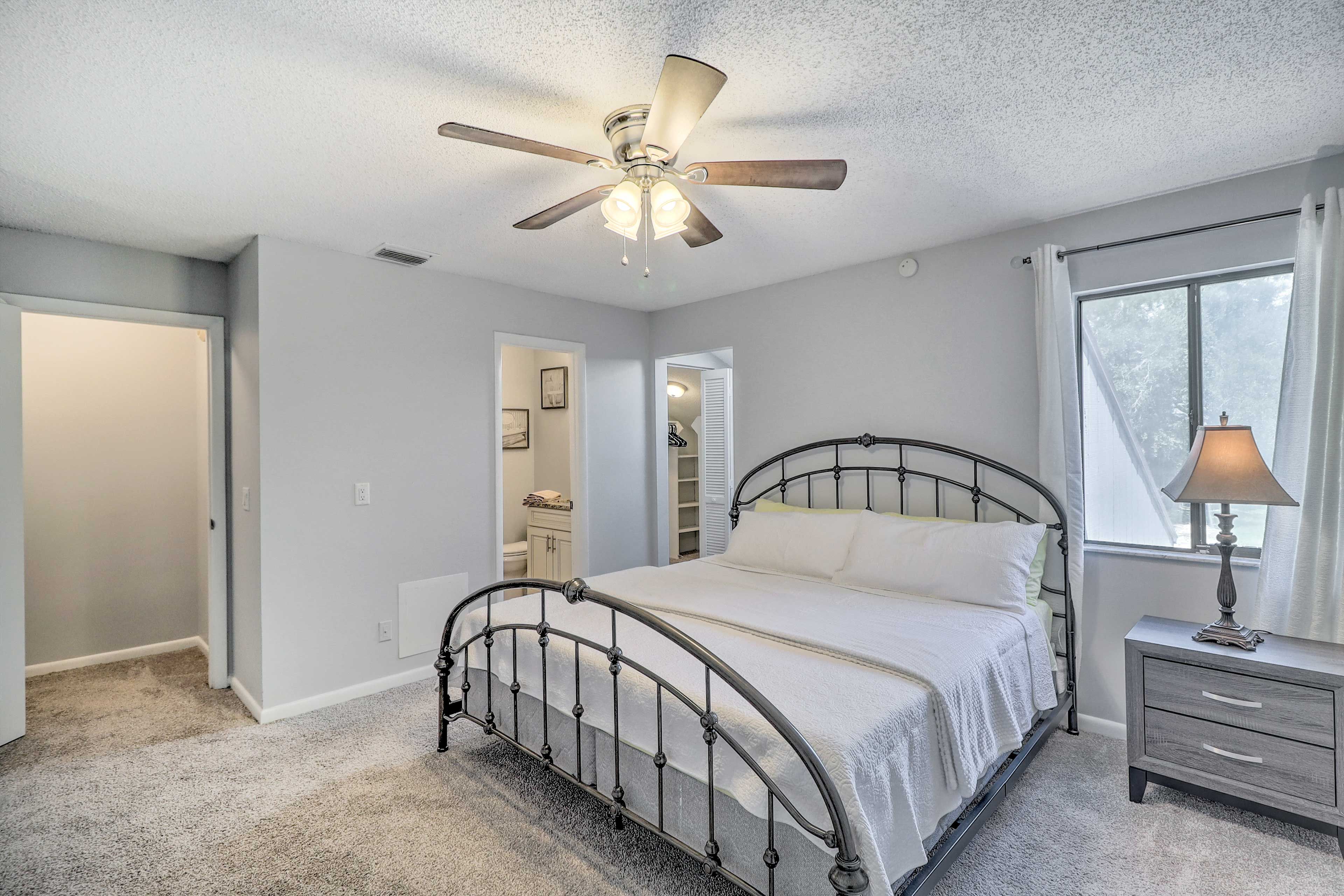Bedroom 2 | King Bed