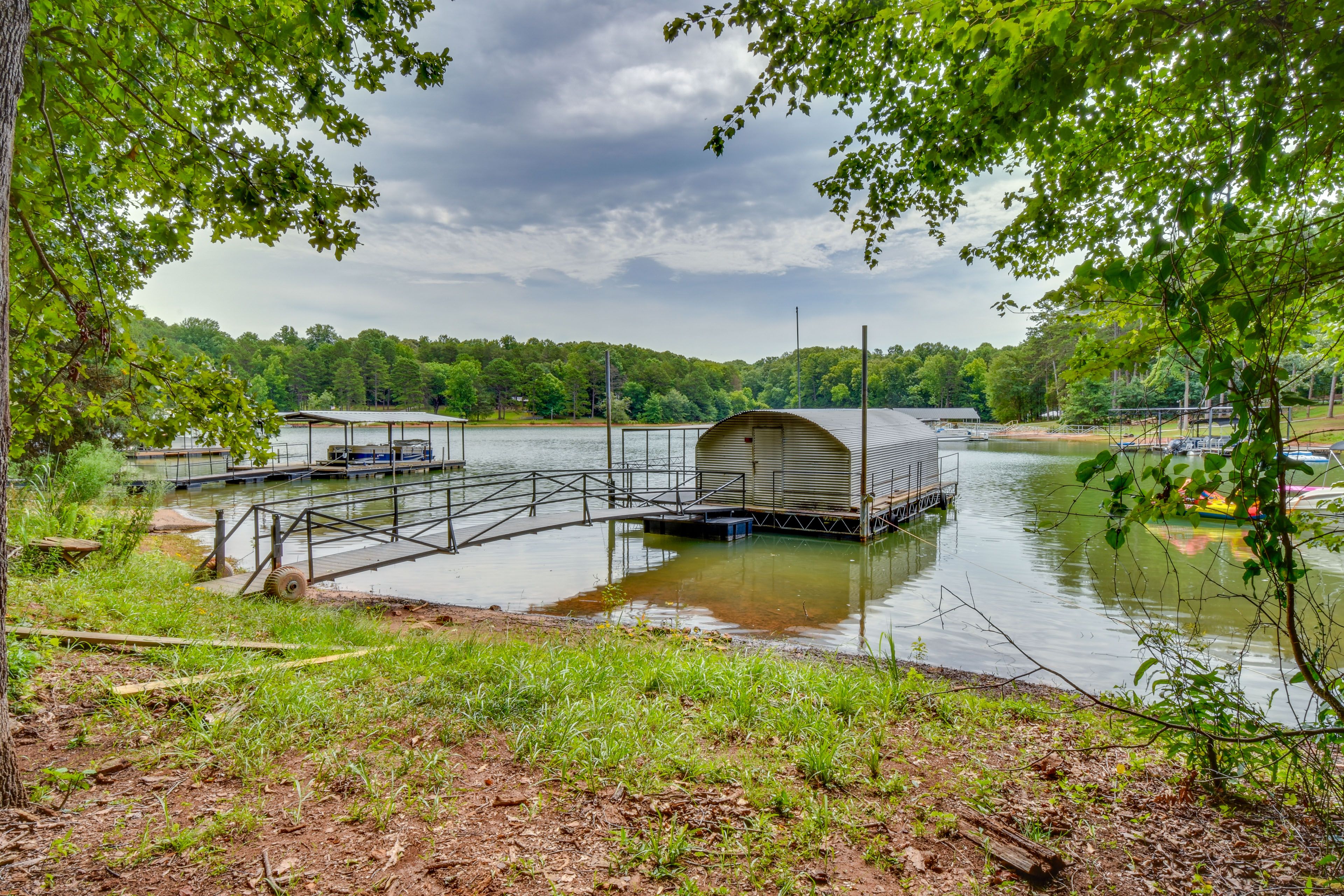 Access to Lake Hartwell