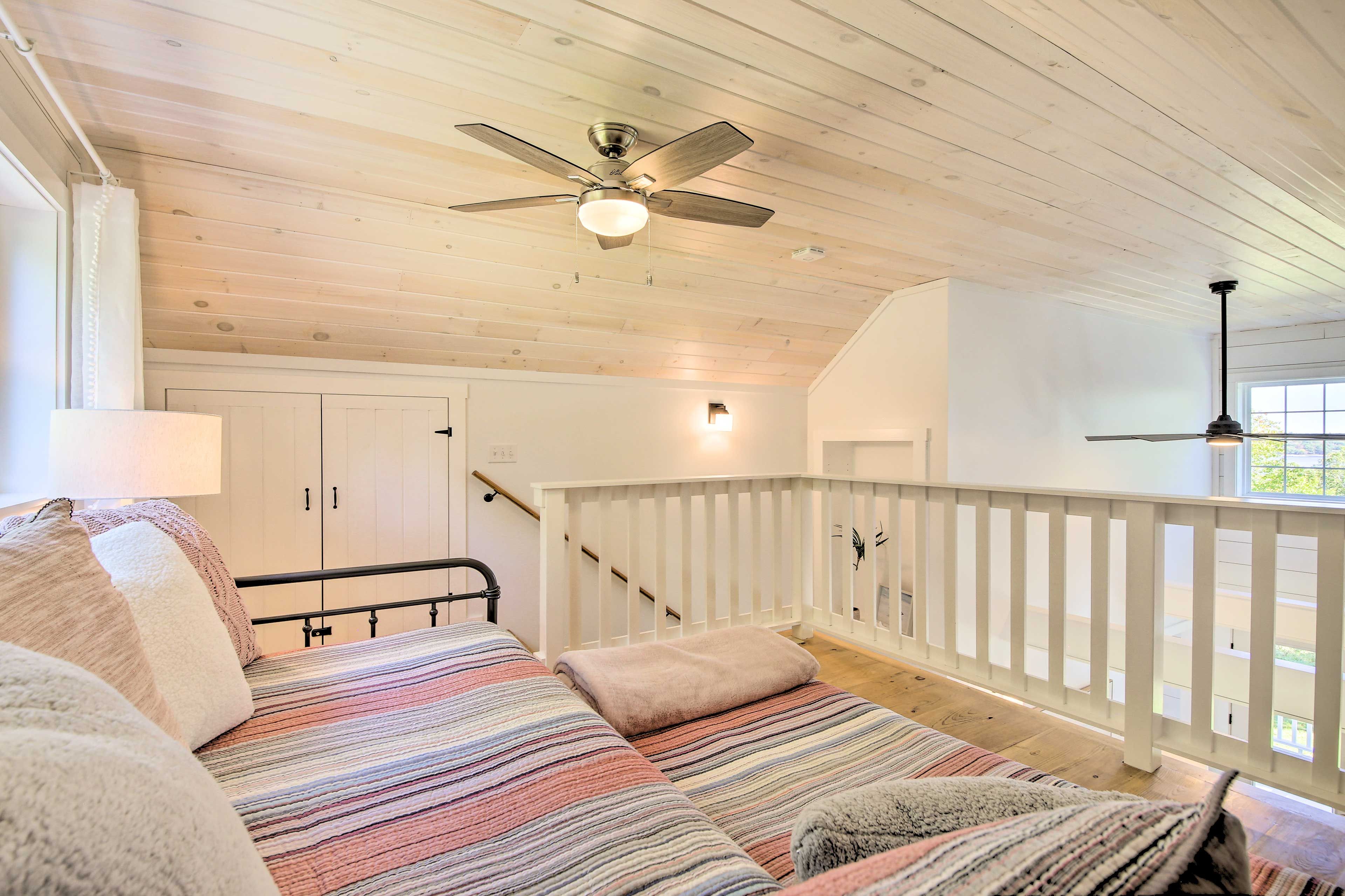 Loft | Twin Bed w/ Twin Trundle