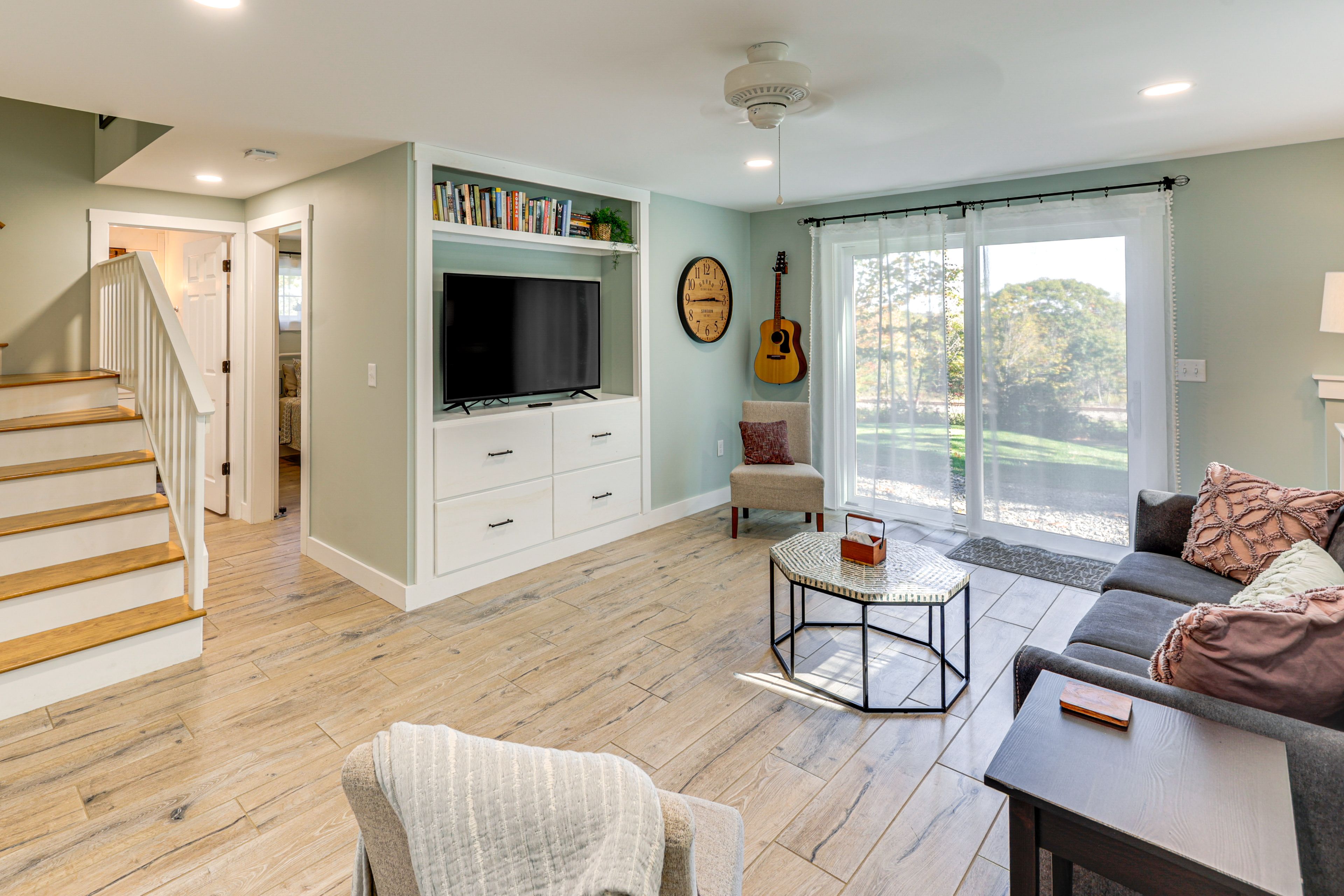 Downstairs Living Room | Queen Murphy Bed