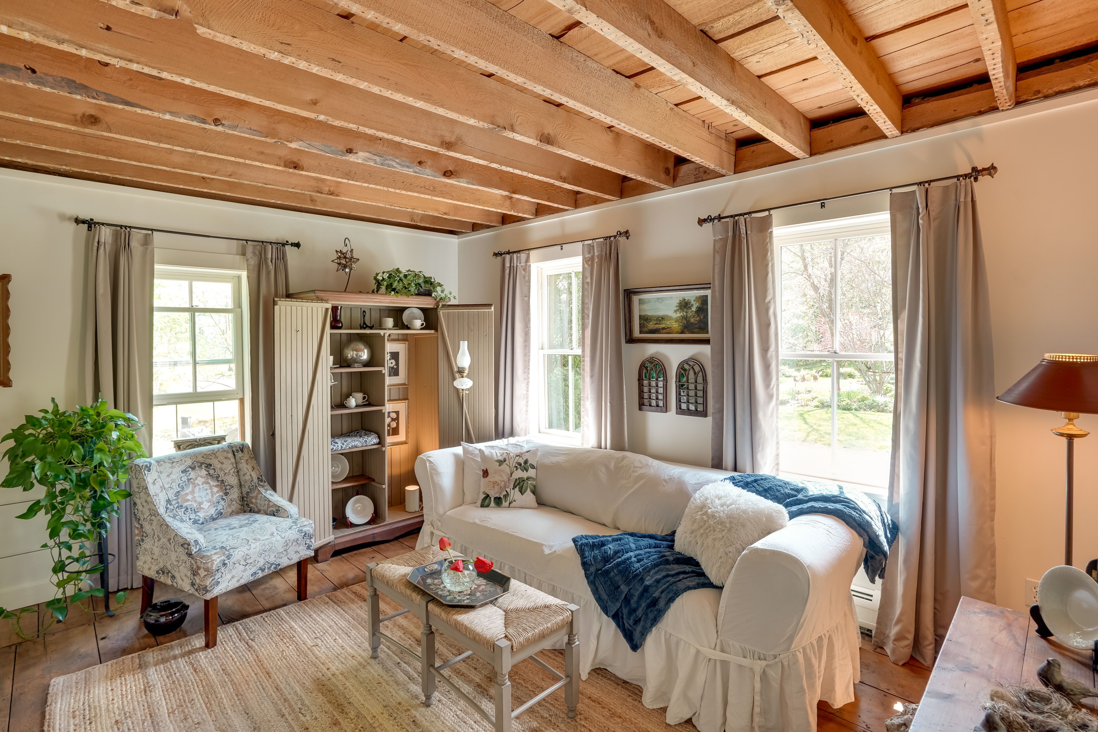 Front Room | 1st Floor