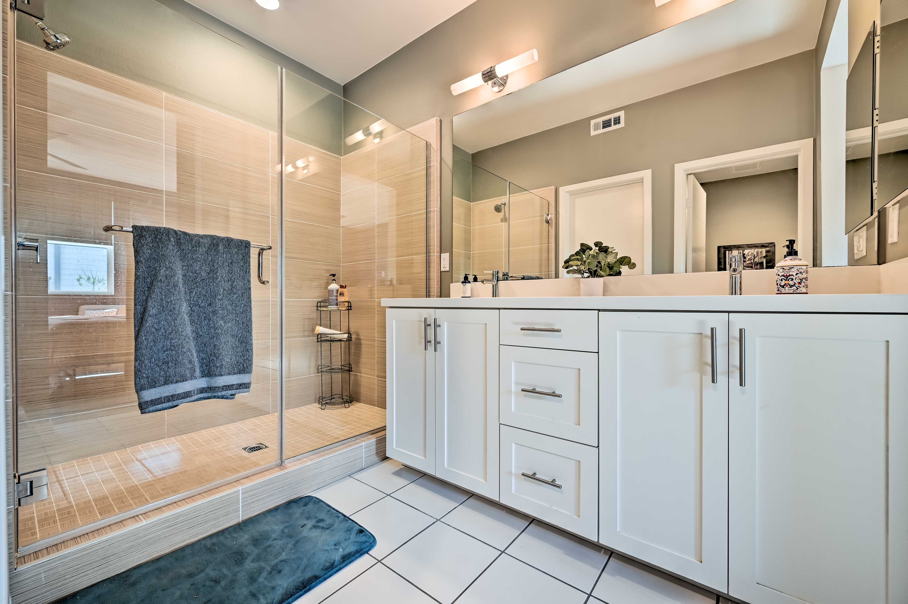 En-Suite Bathroom | Complimentary Toiletries