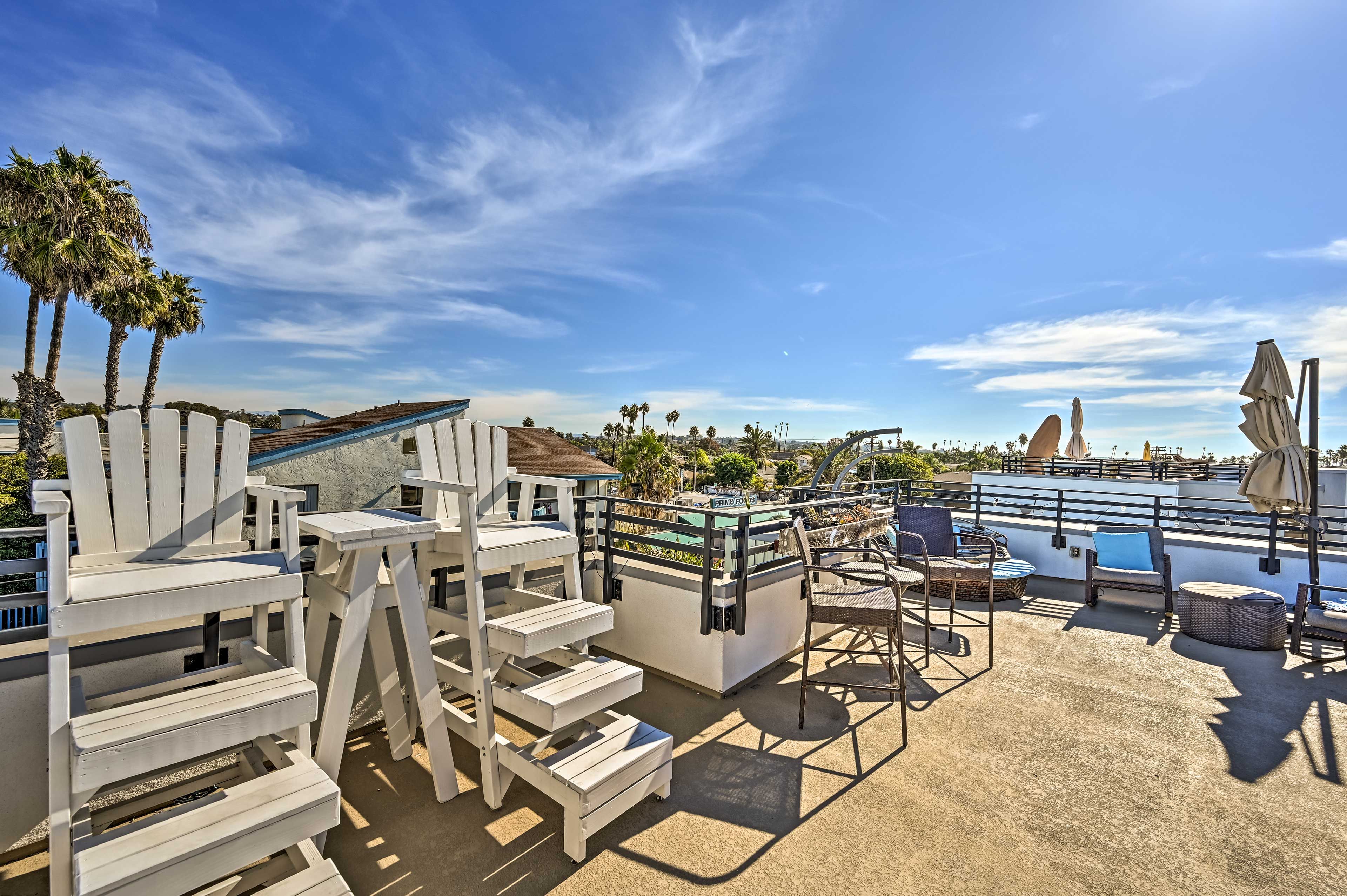 Private Rooftop Deck