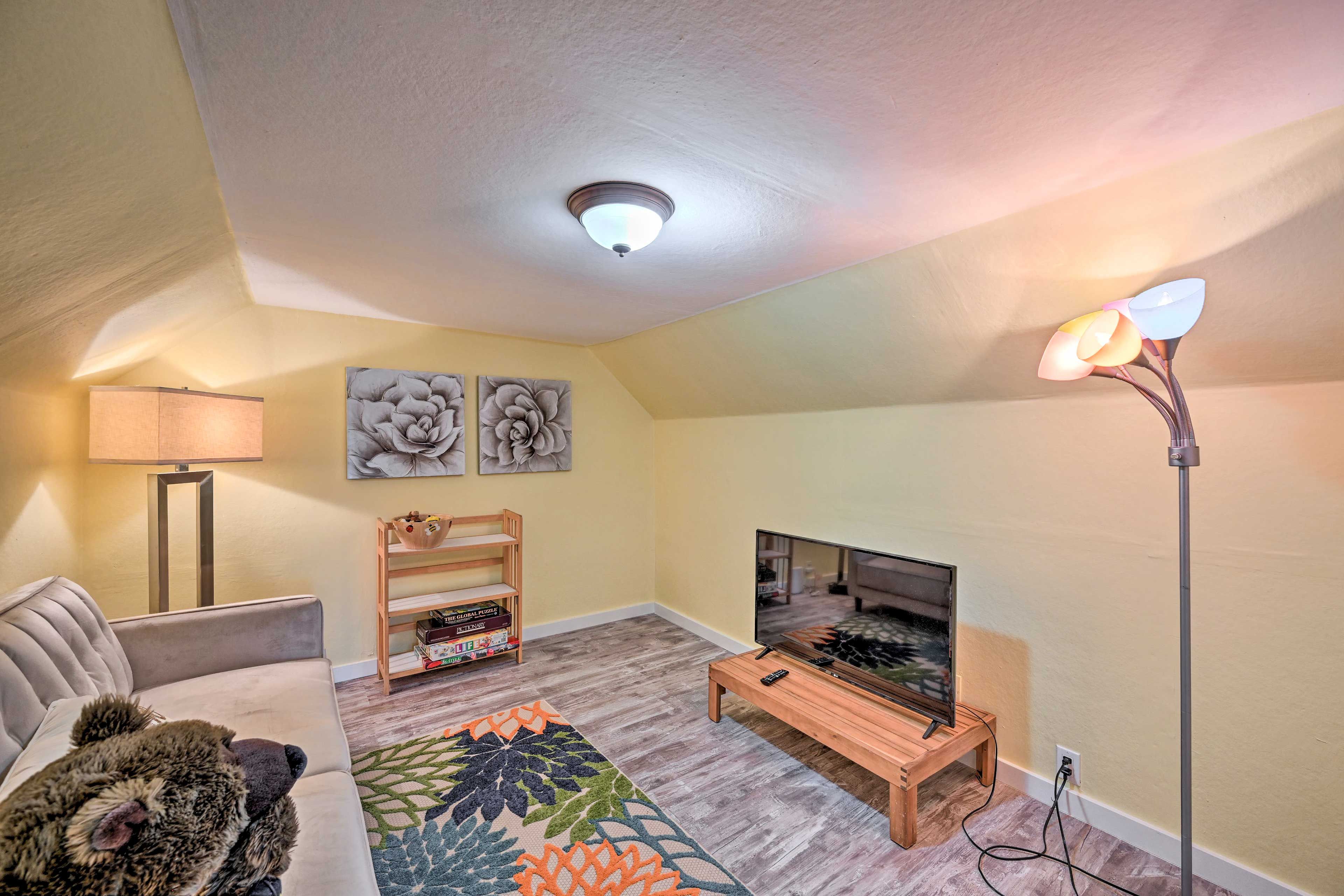 Playroom | Smart TV