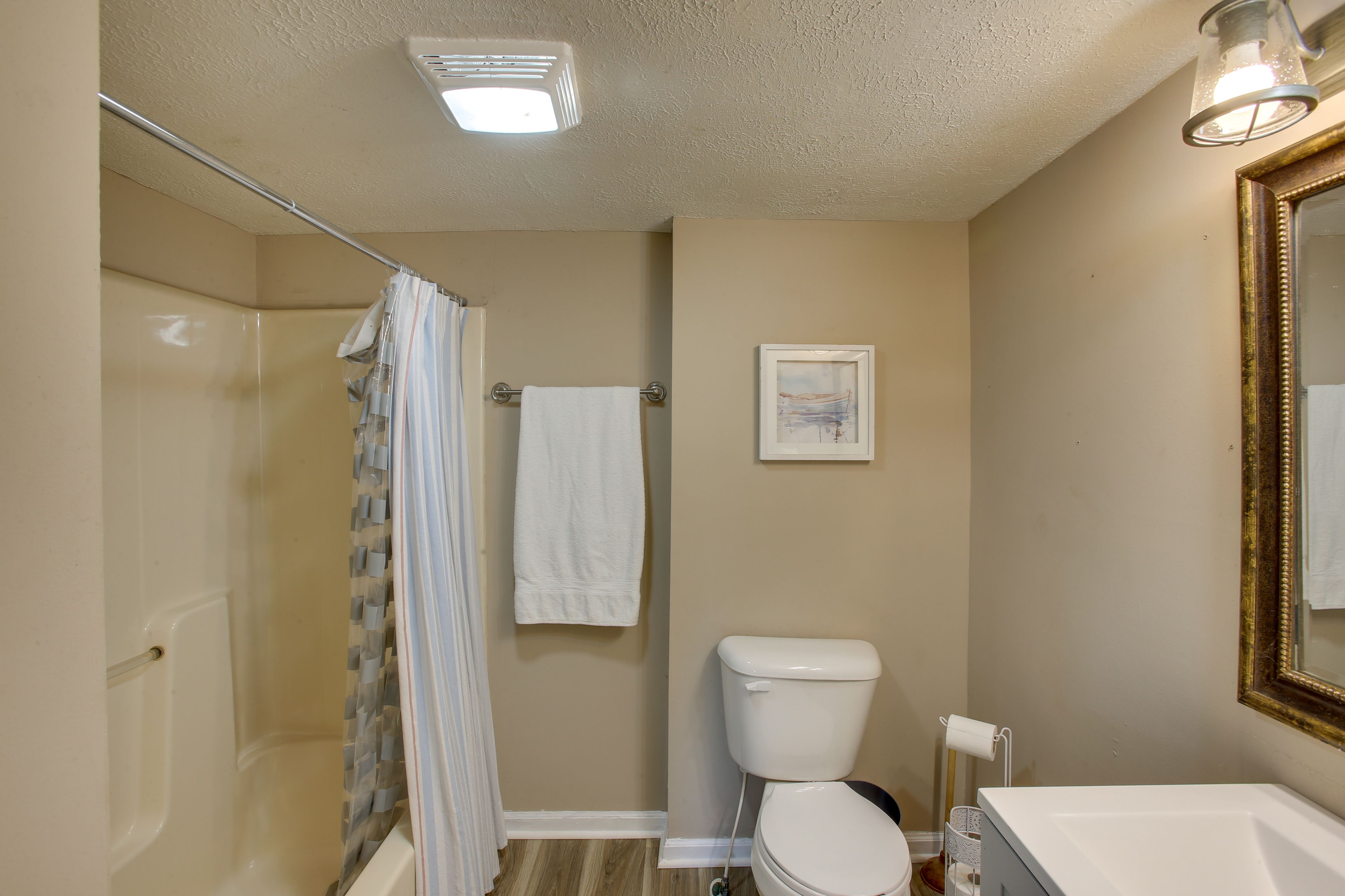 Bathroom | Complimentary Toiletries