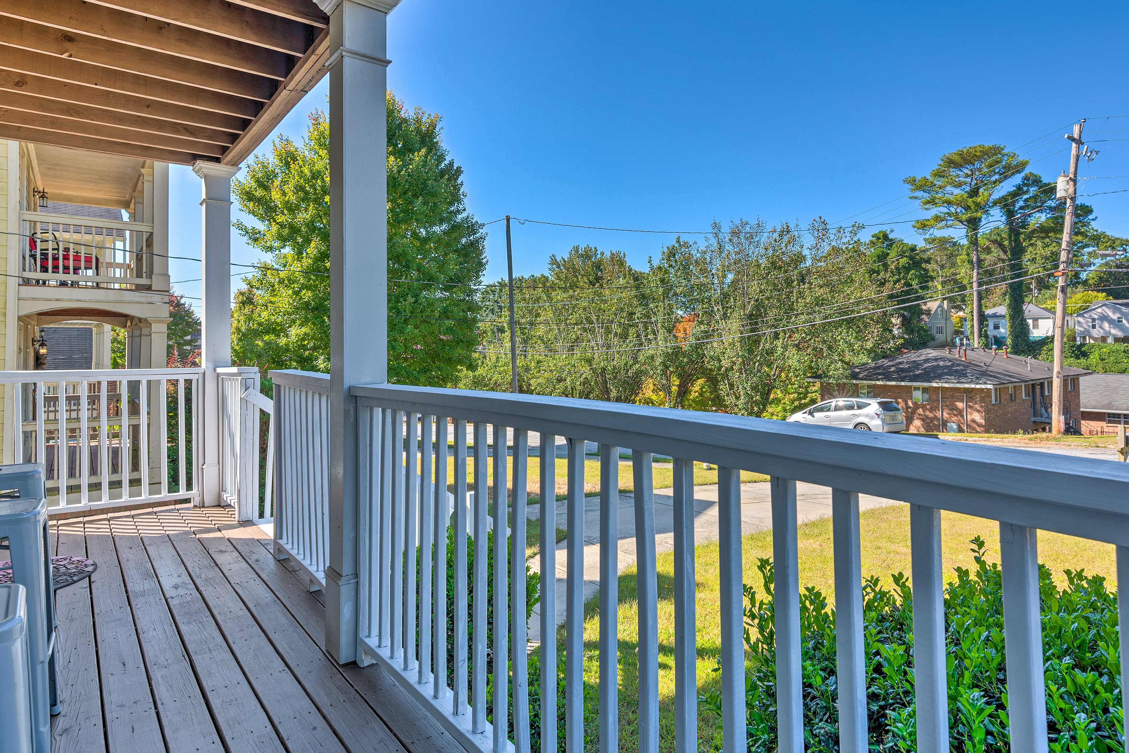 Private Deck | Easy Access to Downtown Attractions
