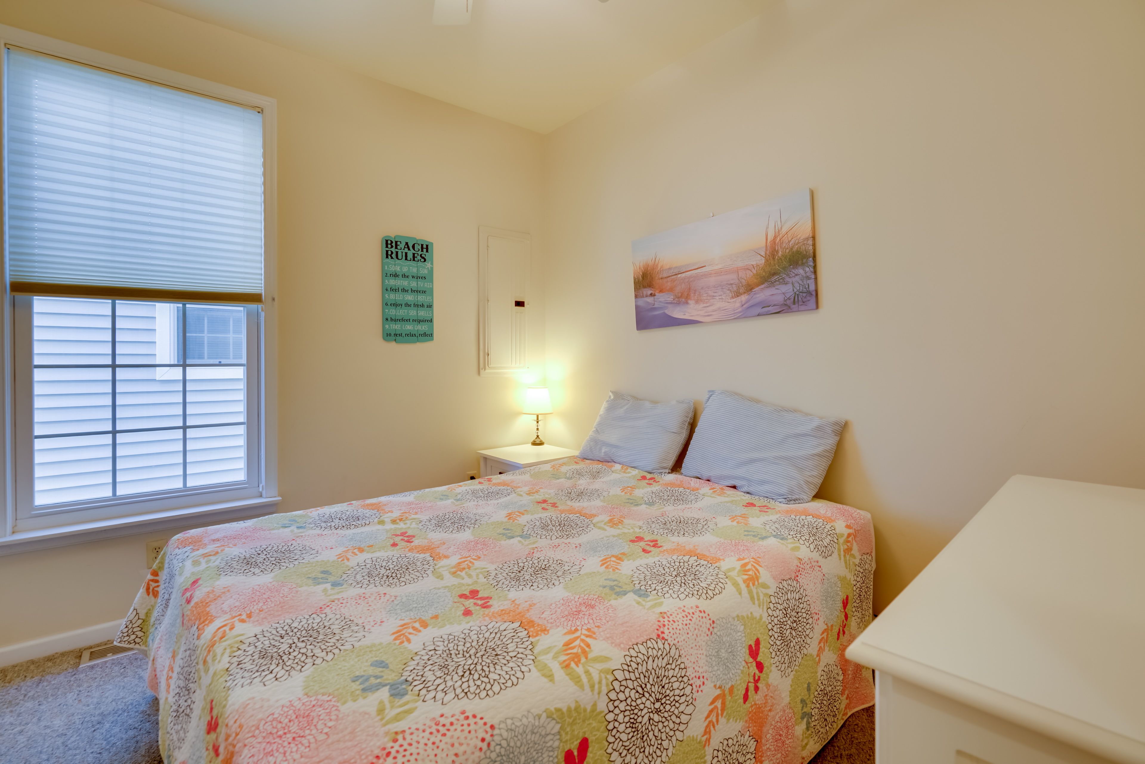 Bedroom 2 | Queen Bed