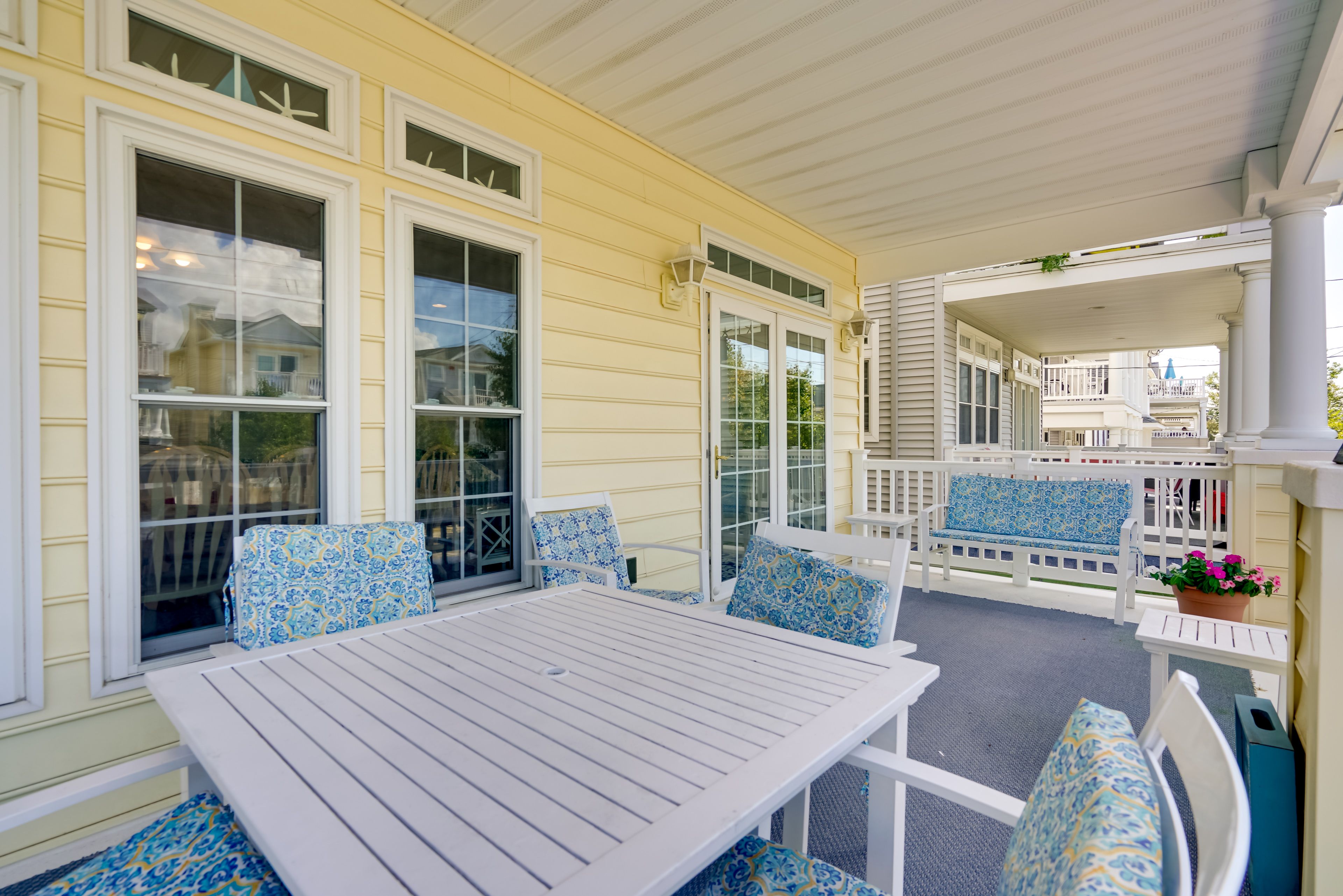 Balcony | Outdoor Dining Area | Additional Accommodations Available