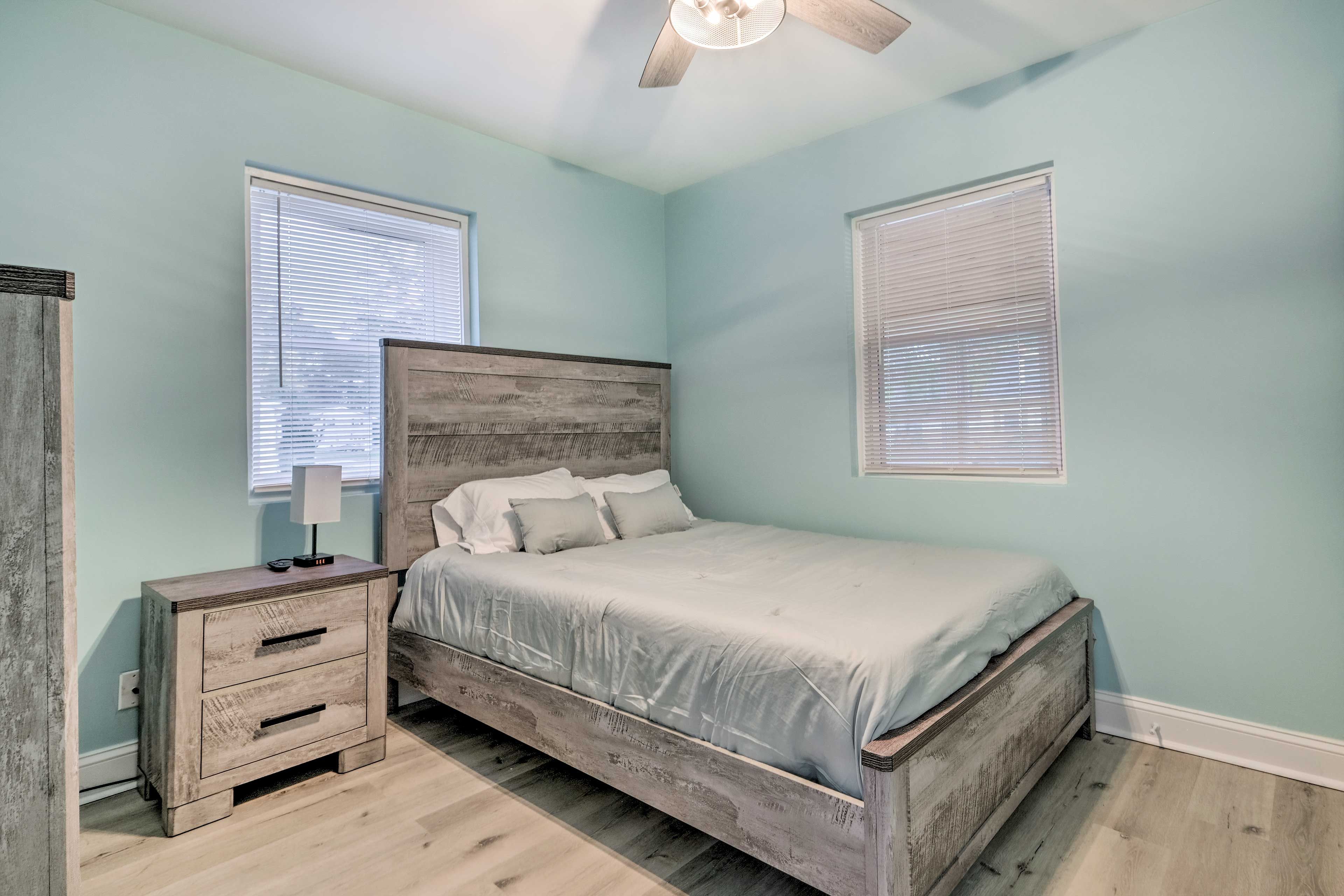 Bedroom 3 | Queen Bed | 1st Floor