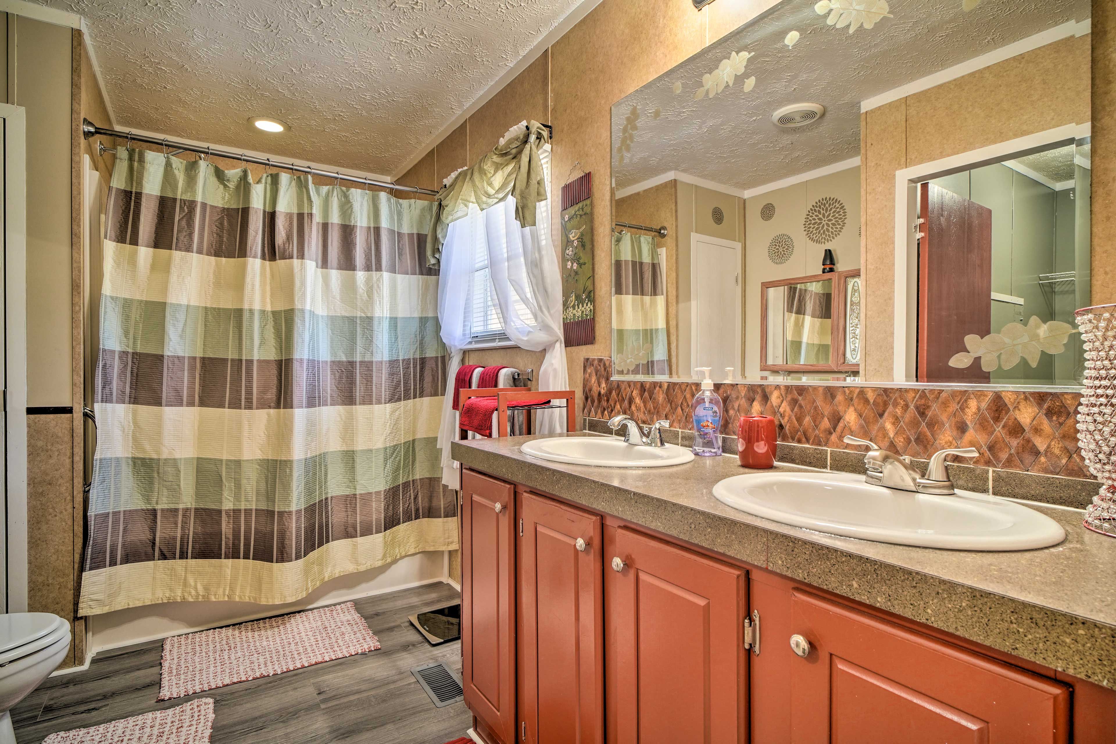 Full Bathroom
