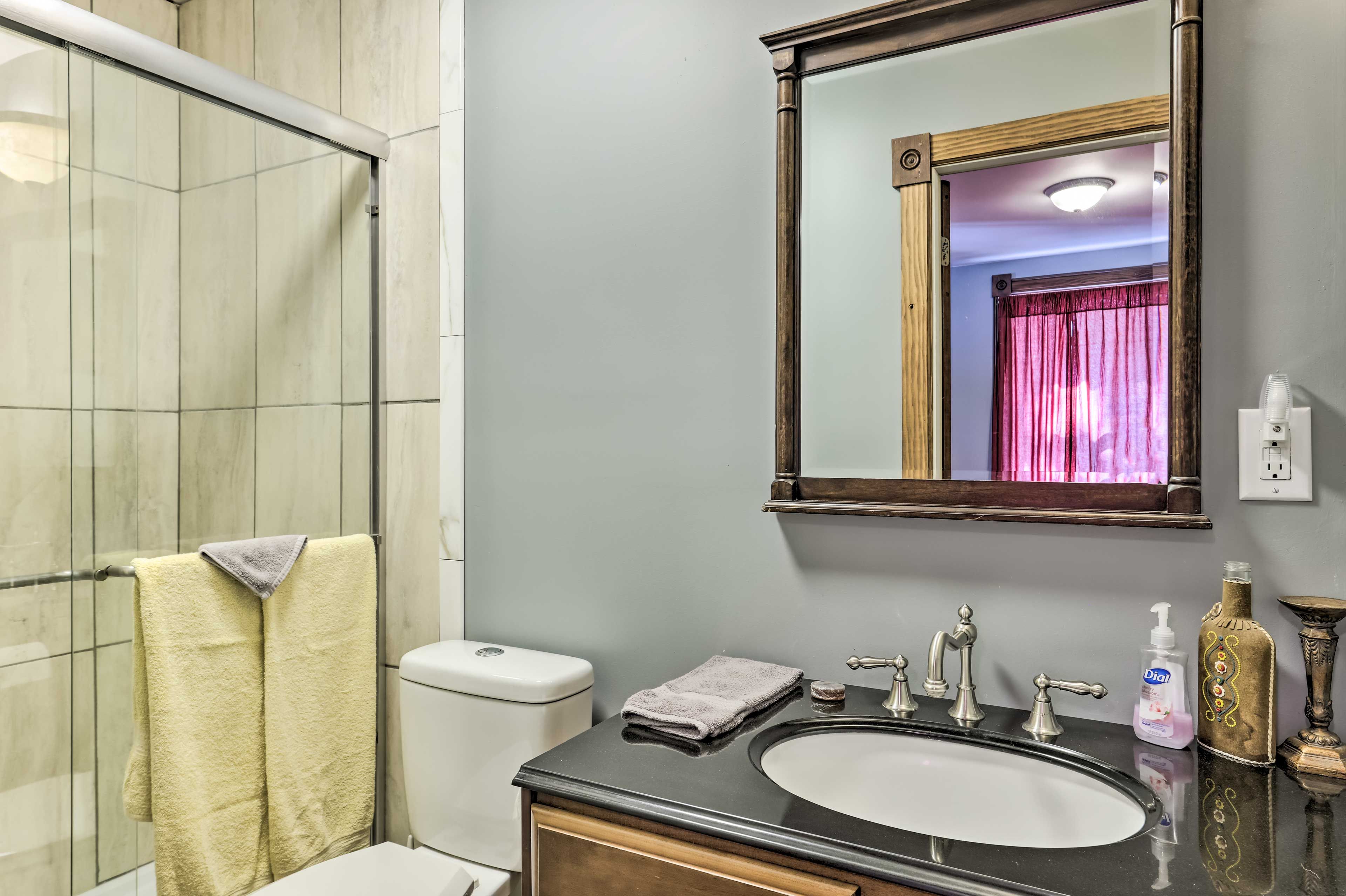 Full En-Suite Bathroom