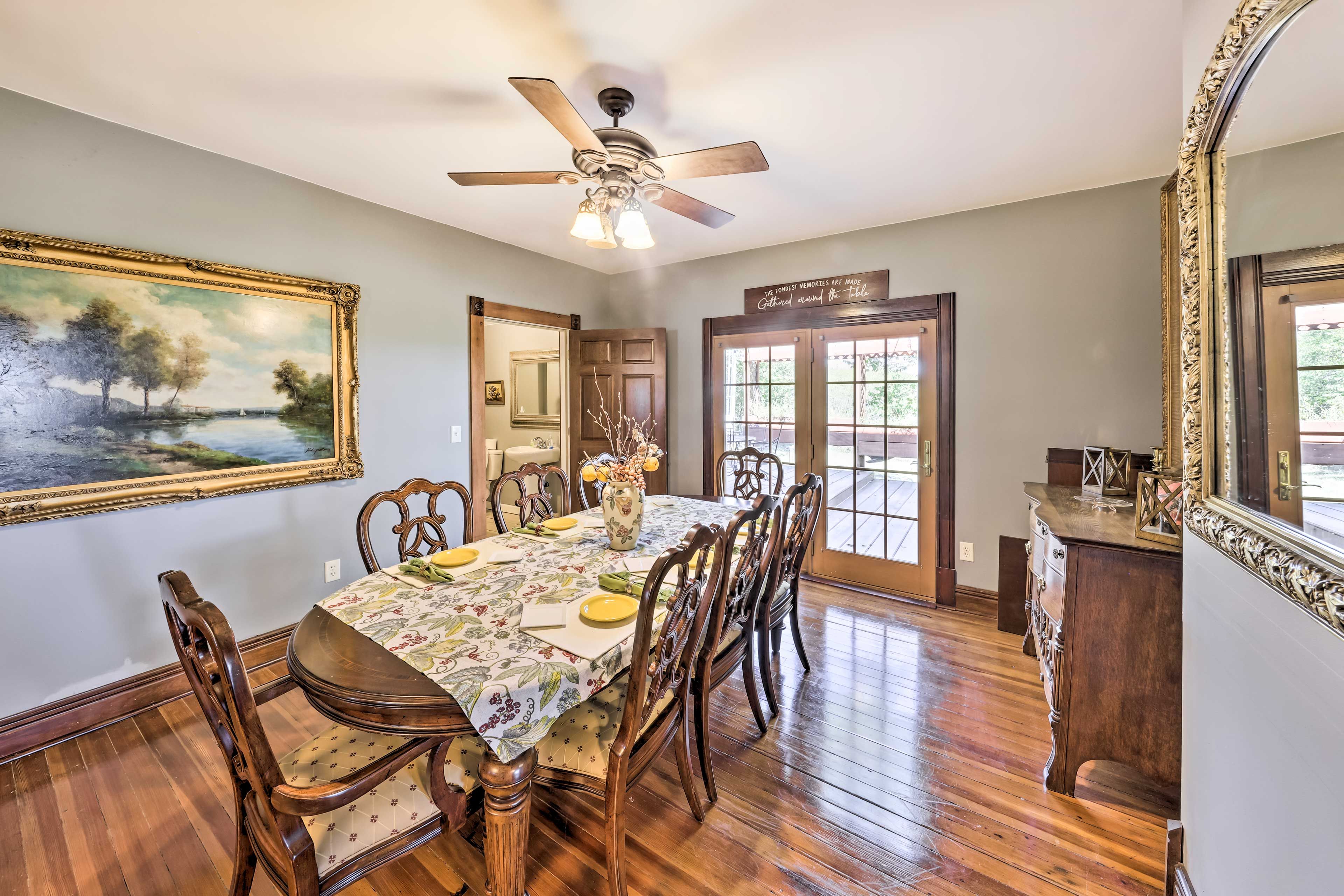 Dining Room | High Chair | Additional Sleeping | Pack ‘n Play