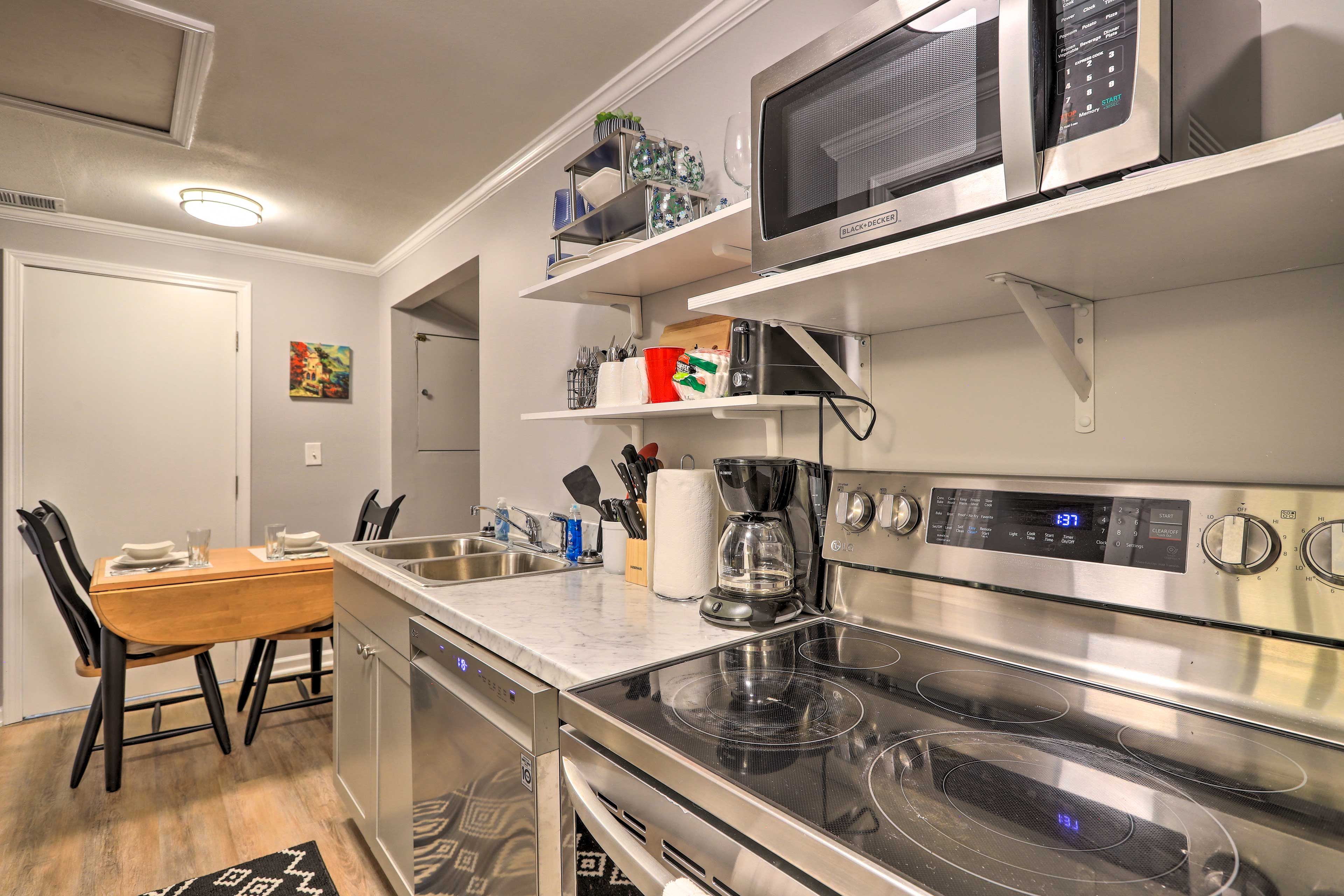 Kitchen | Standard Drip Coffee Maker