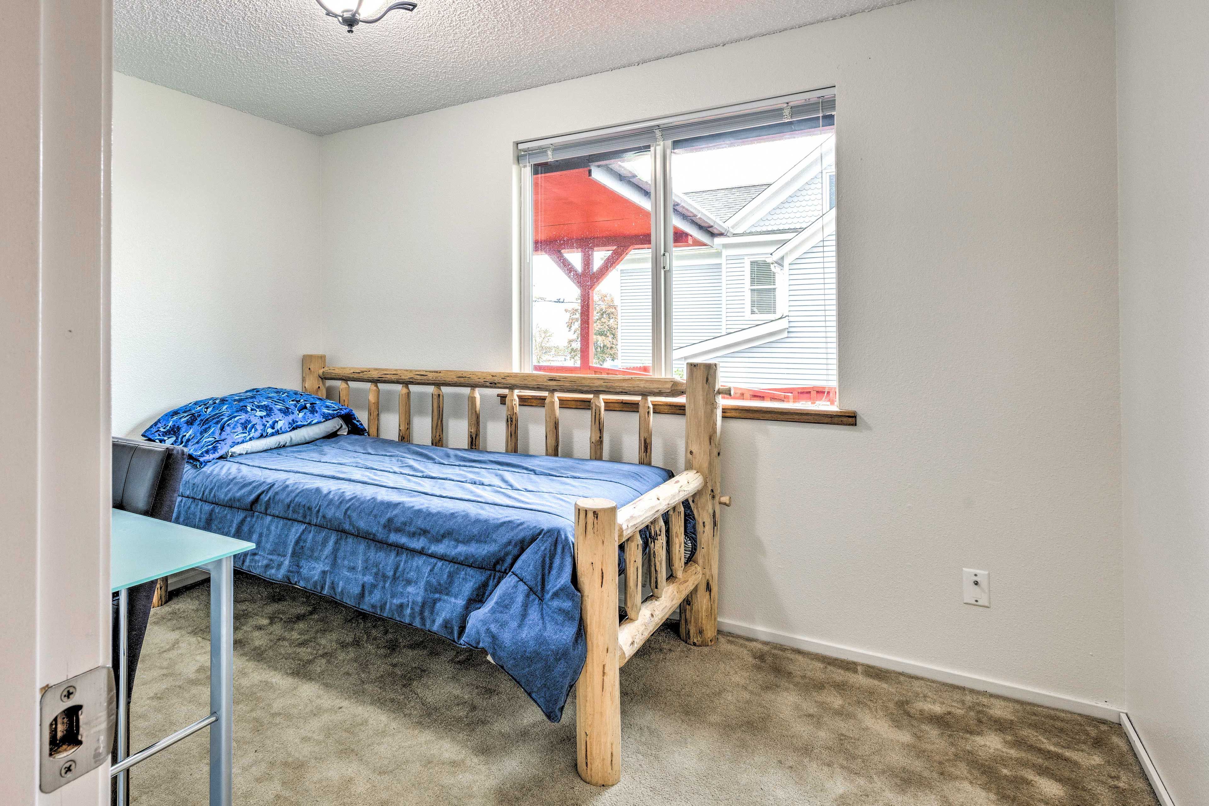 Bedroom 3 | Twin Daybed