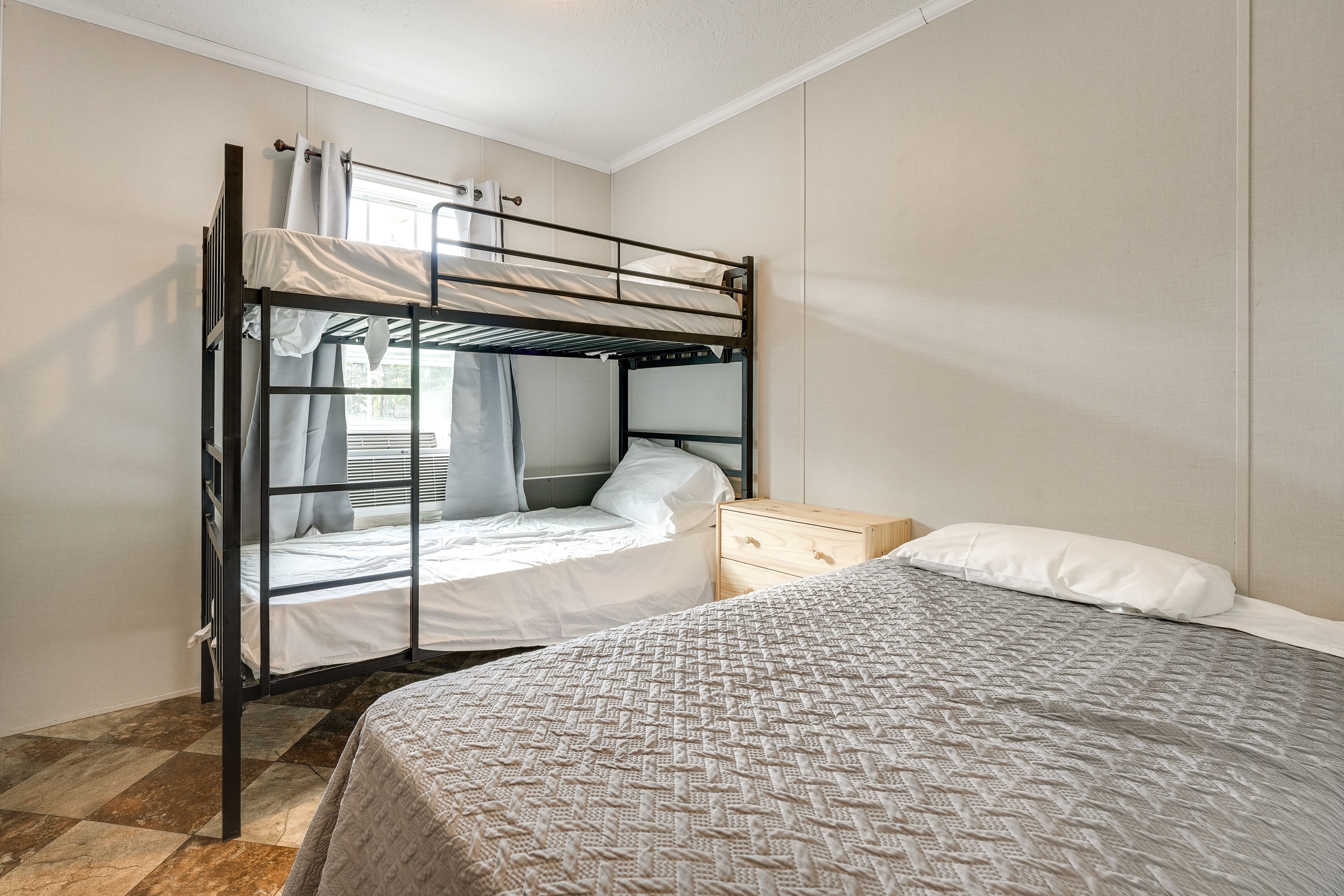 Bedroom 2 | Twin Bed | Twin Bunk Bed