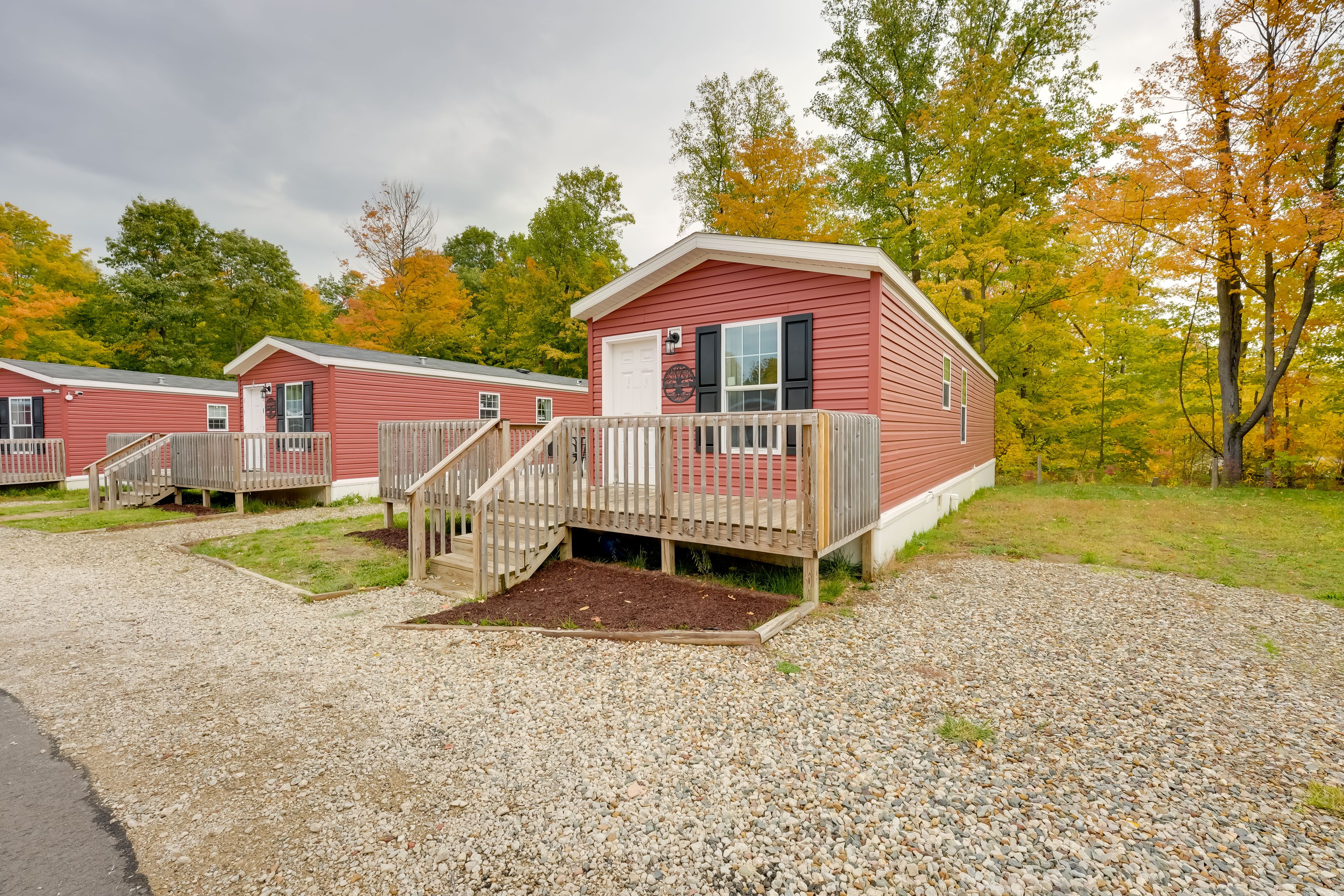 Parking | Driveway (1 Vehicle) | RV & Trailer Parking Available