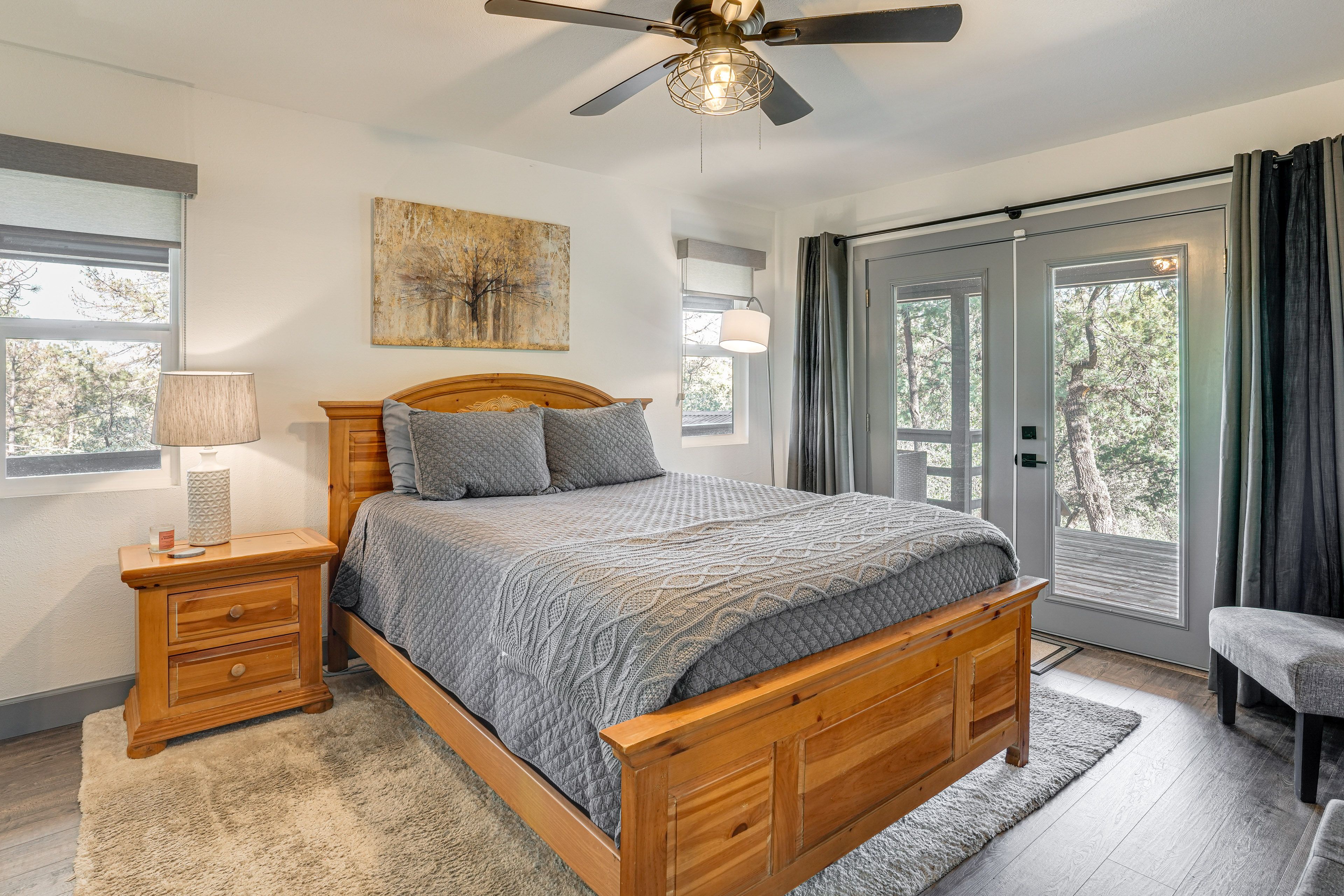 Bedroom 2 | Queen Bed