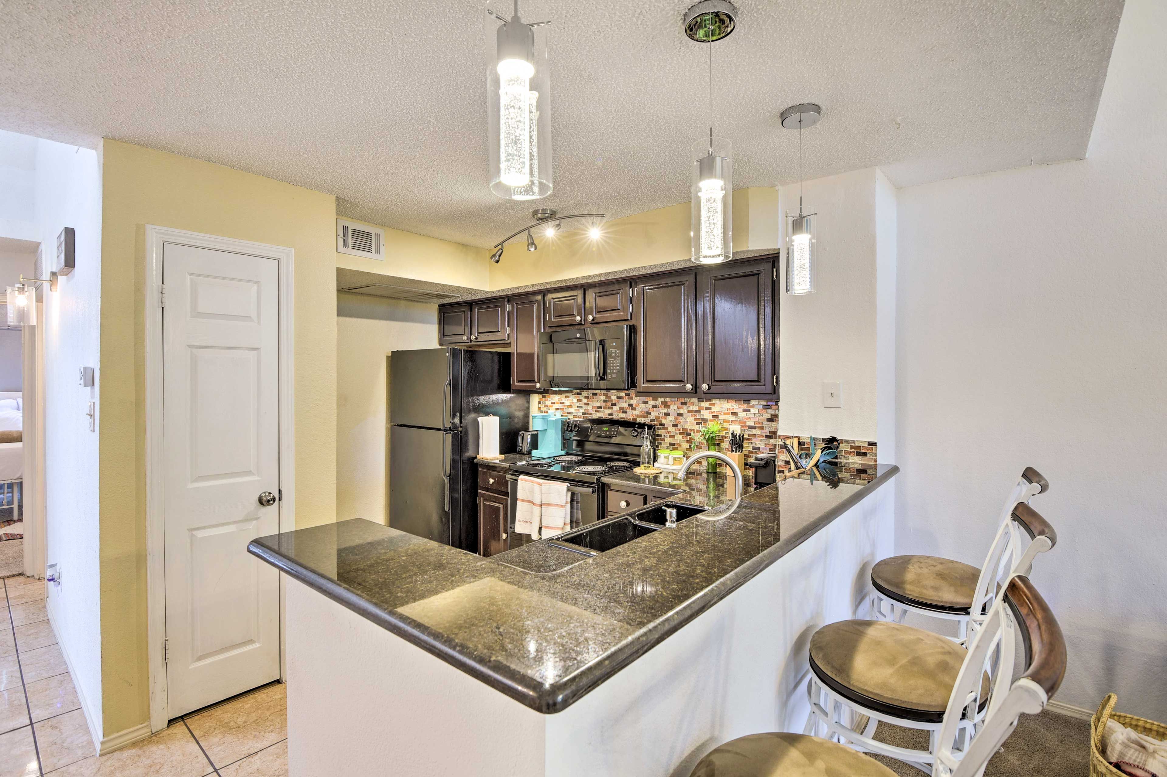 Kitchen | Coffee Maker | Blender | Toaster