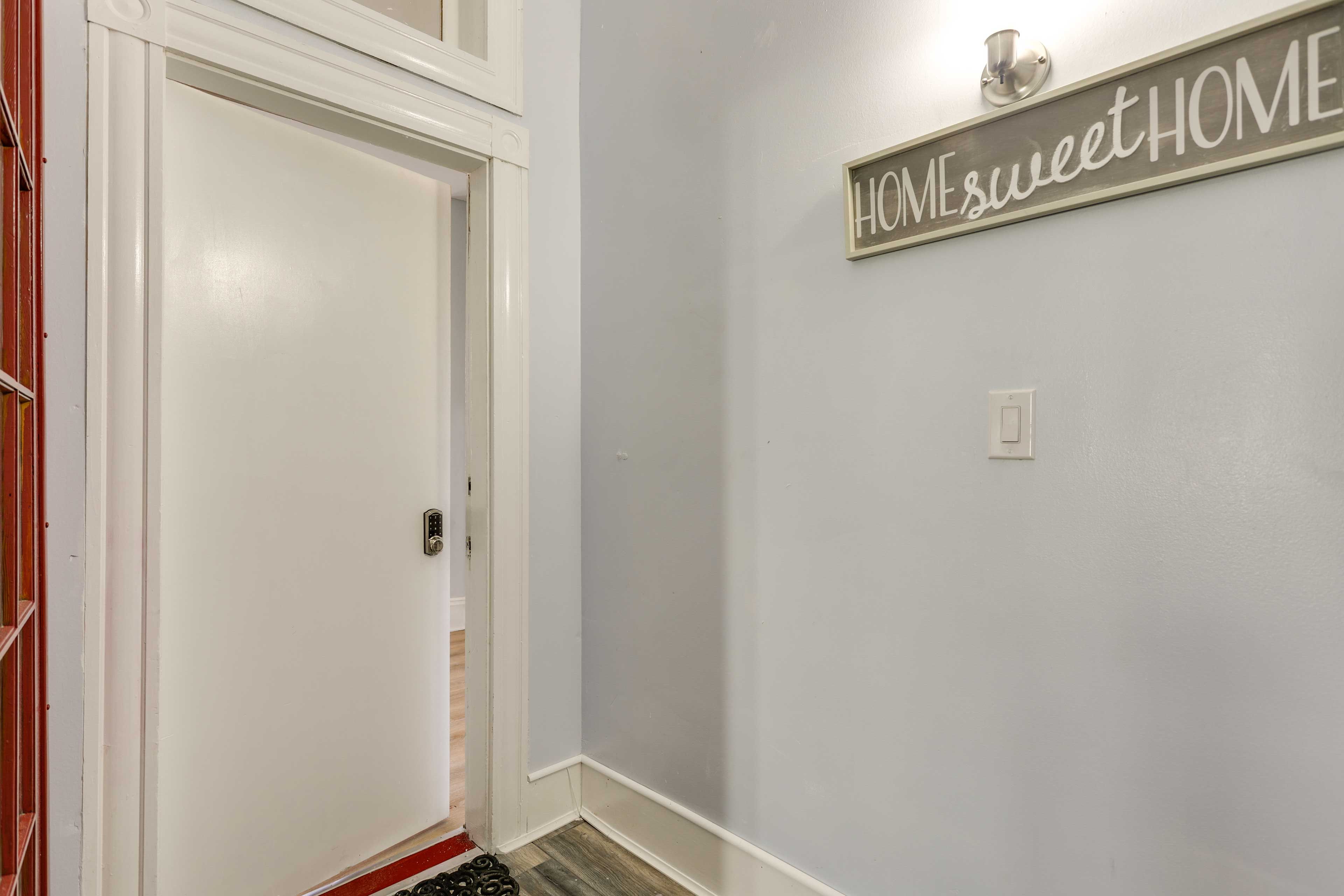 Front Door | Keyless Entry