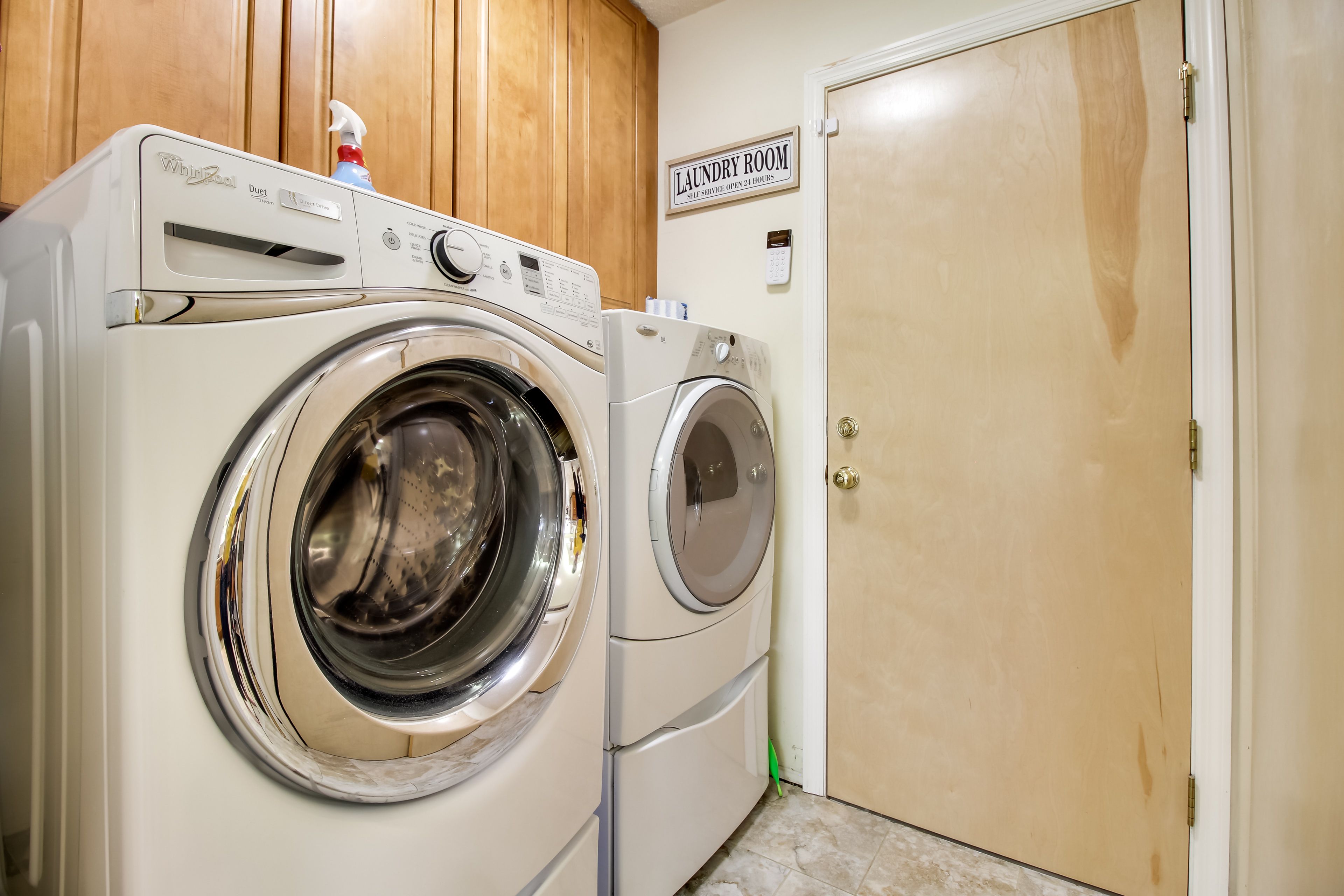 Laundry Room | Washer & Dryer