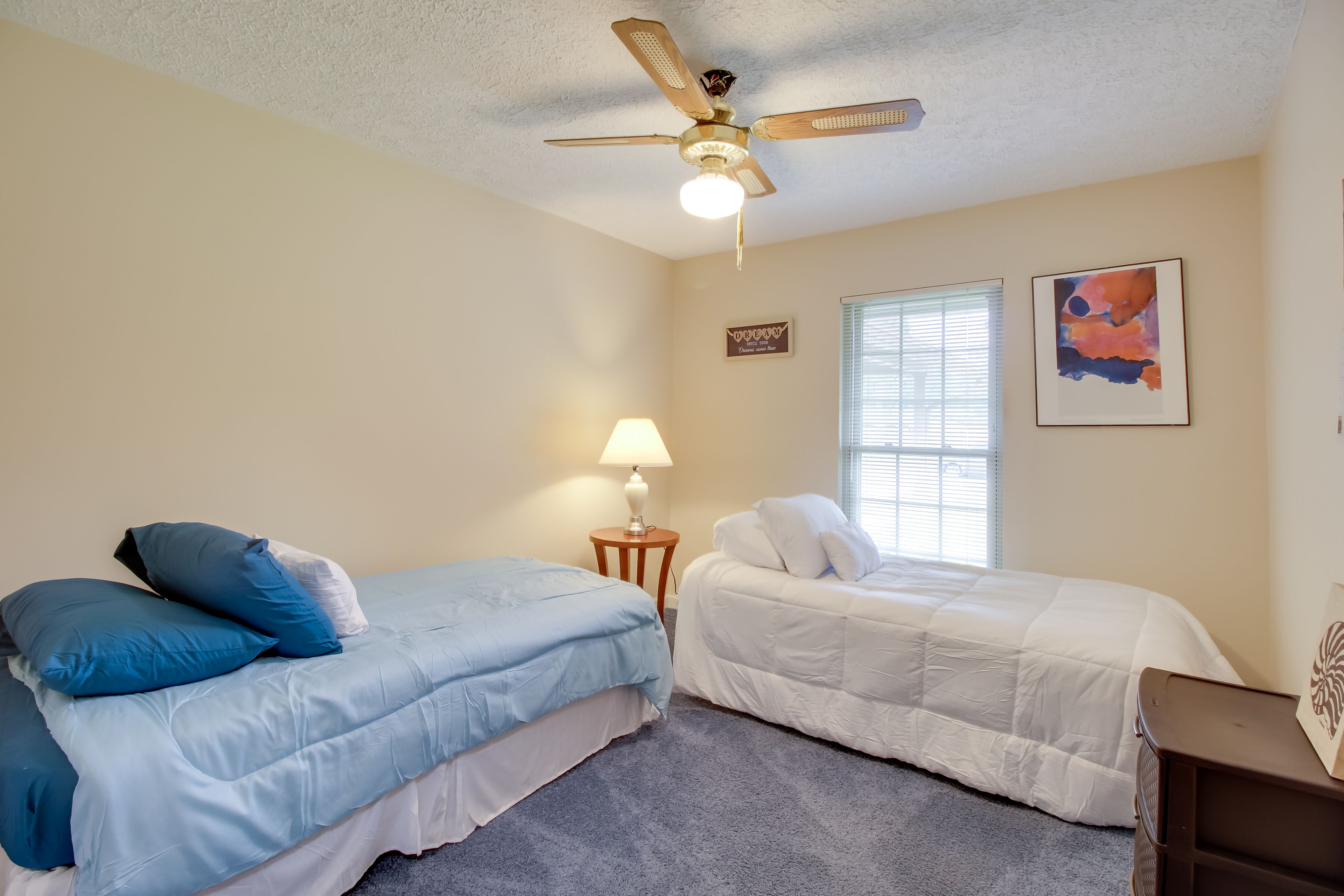 Bedroom 3 | 2 Twin Beds