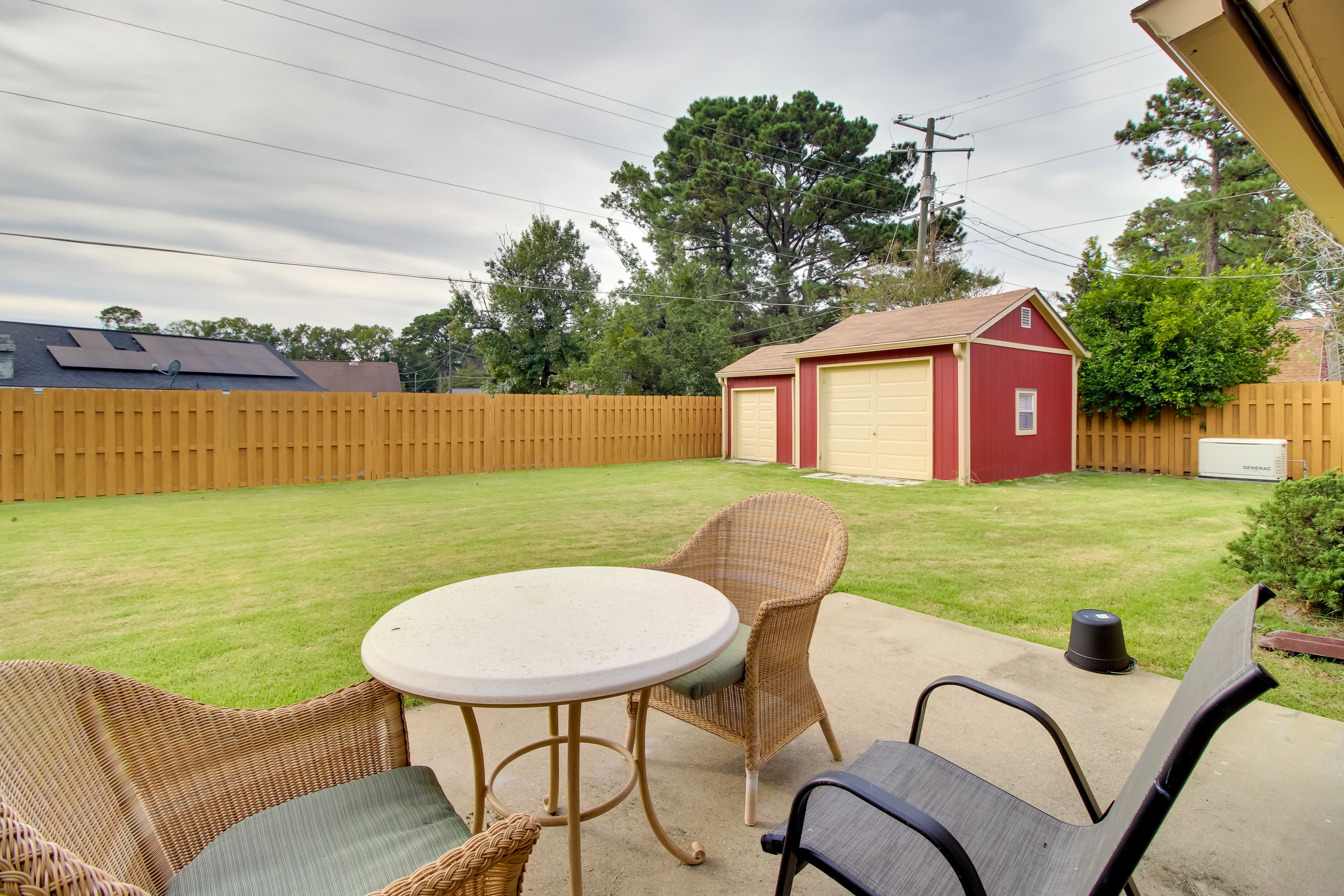 Fenced Backyard | Outdoor Dining Area