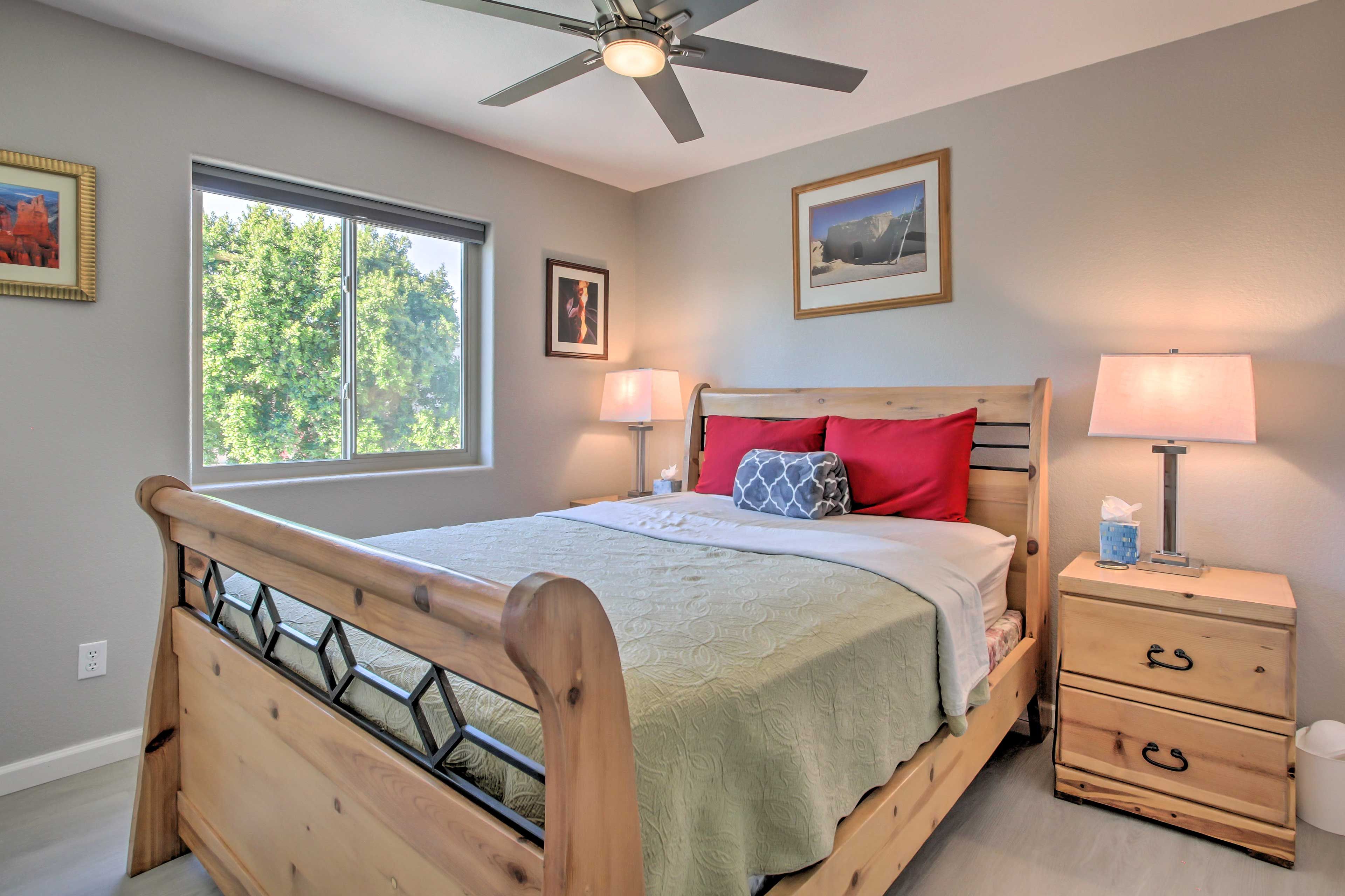 Bedroom 3 | Queen Bed | 2nd Floor | Towels Provided