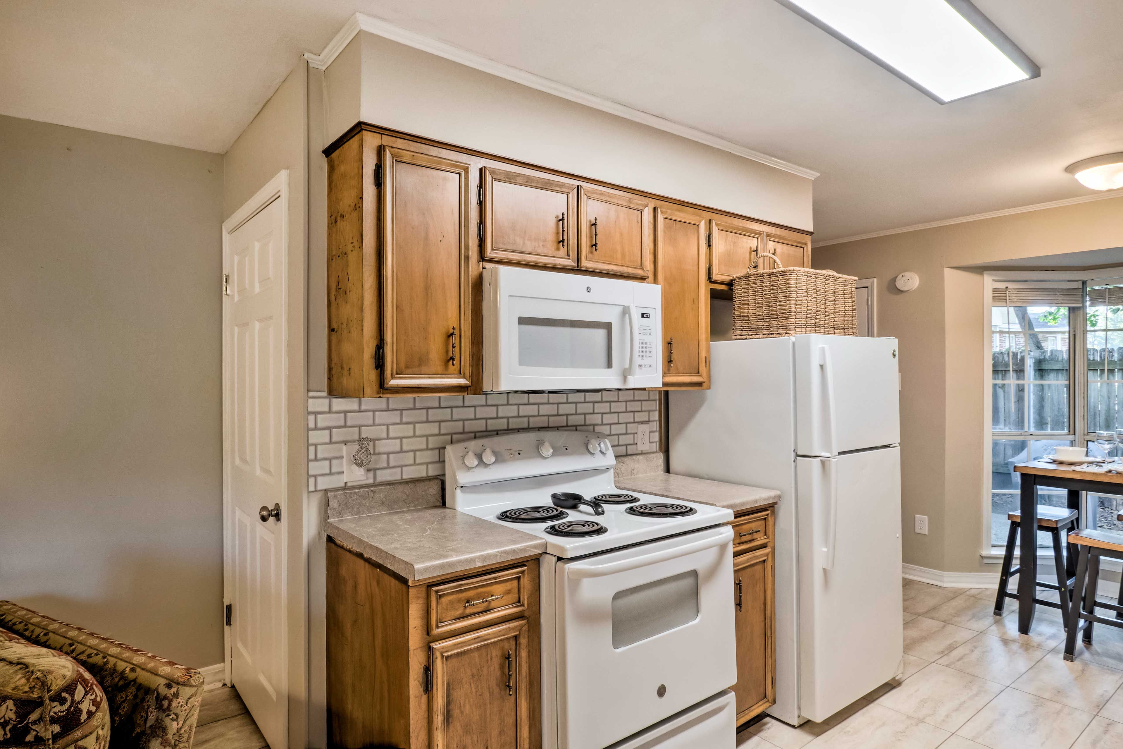 Kitchen | Coffee Maker | Crockpot | Blender | Cooking Basics
