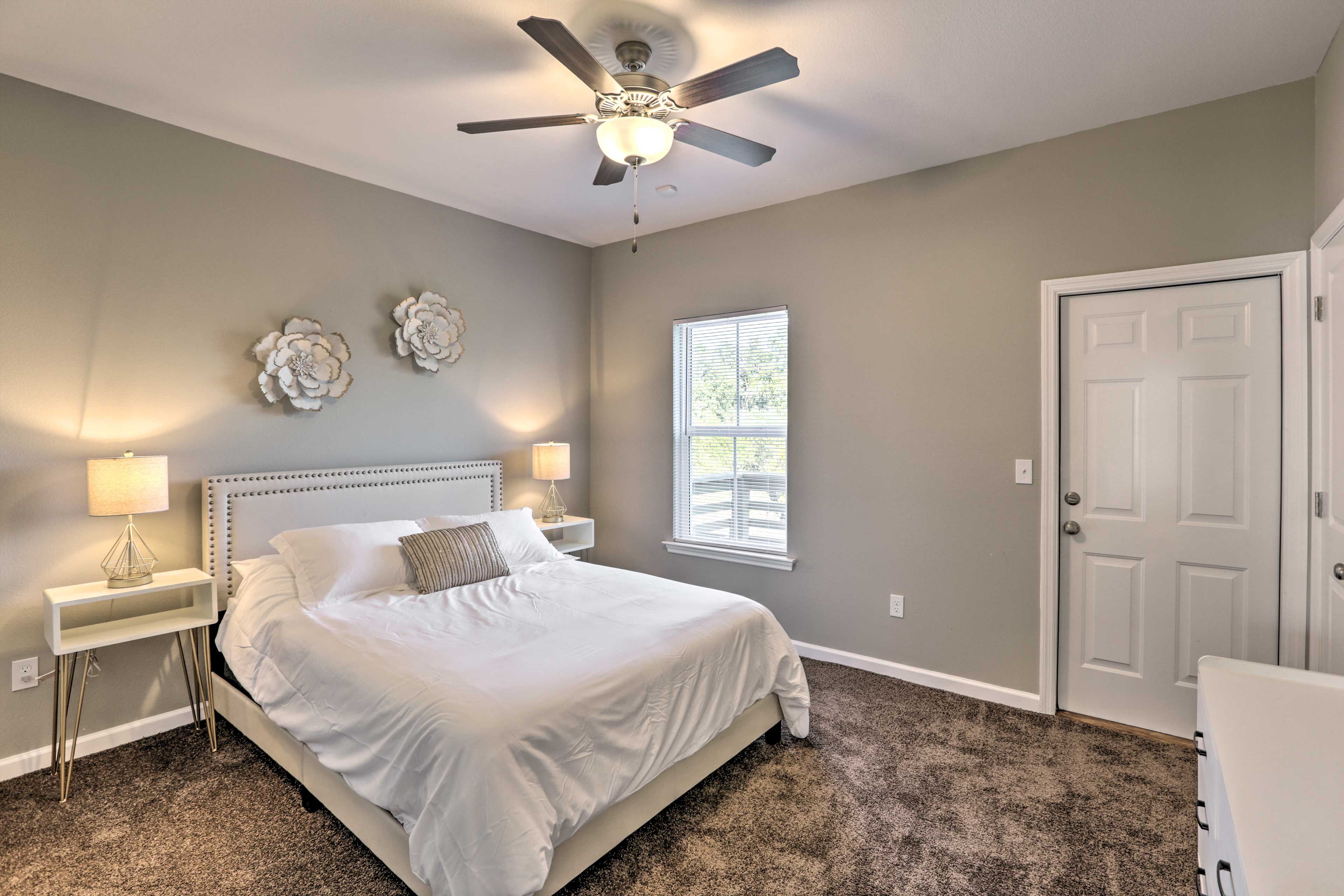 Bedroom 1 | Queen Bed | Linens Provided | 1st Floor | Balcony Access