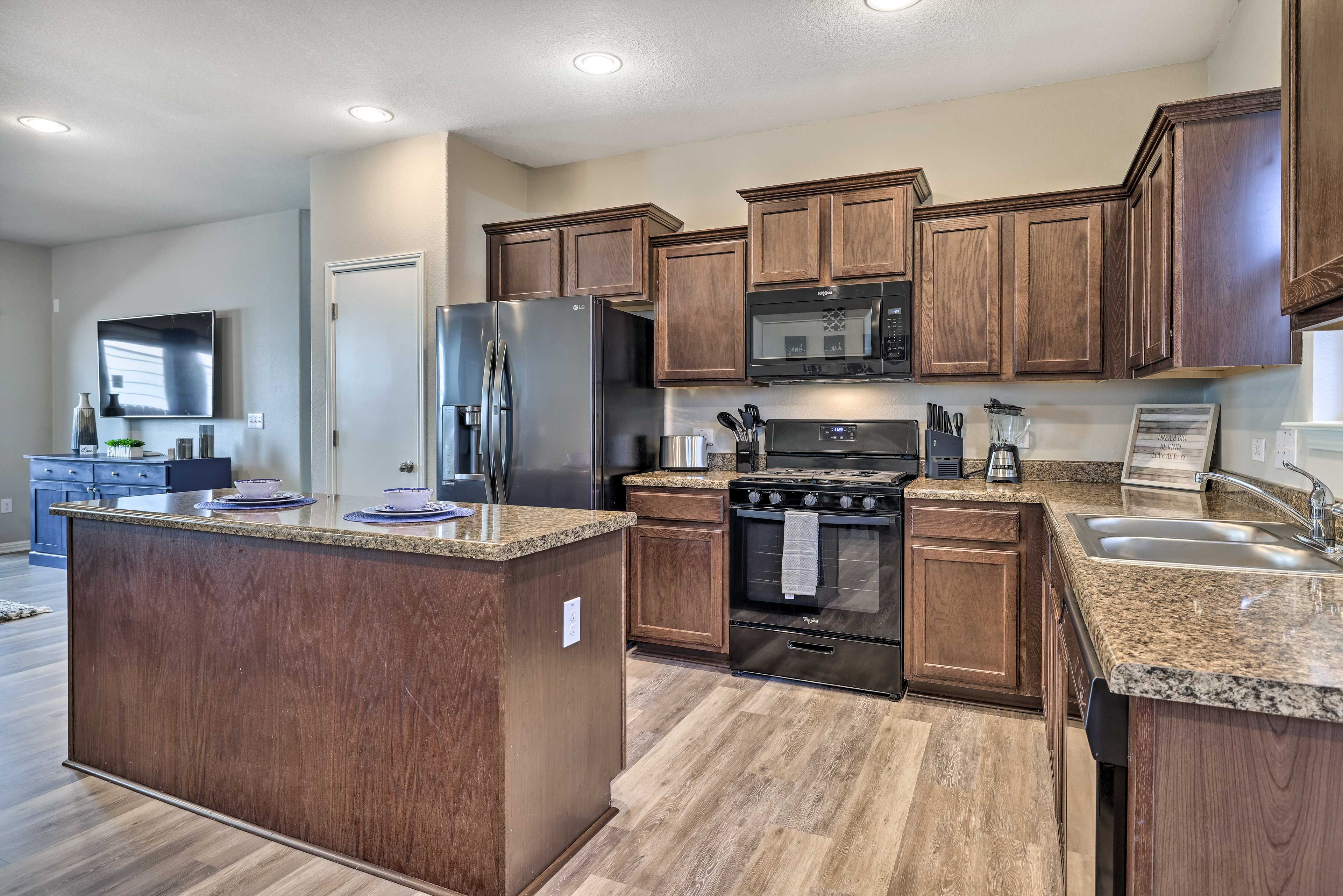 Kitchen | Family Friendly | ~ 19 miles to Austin