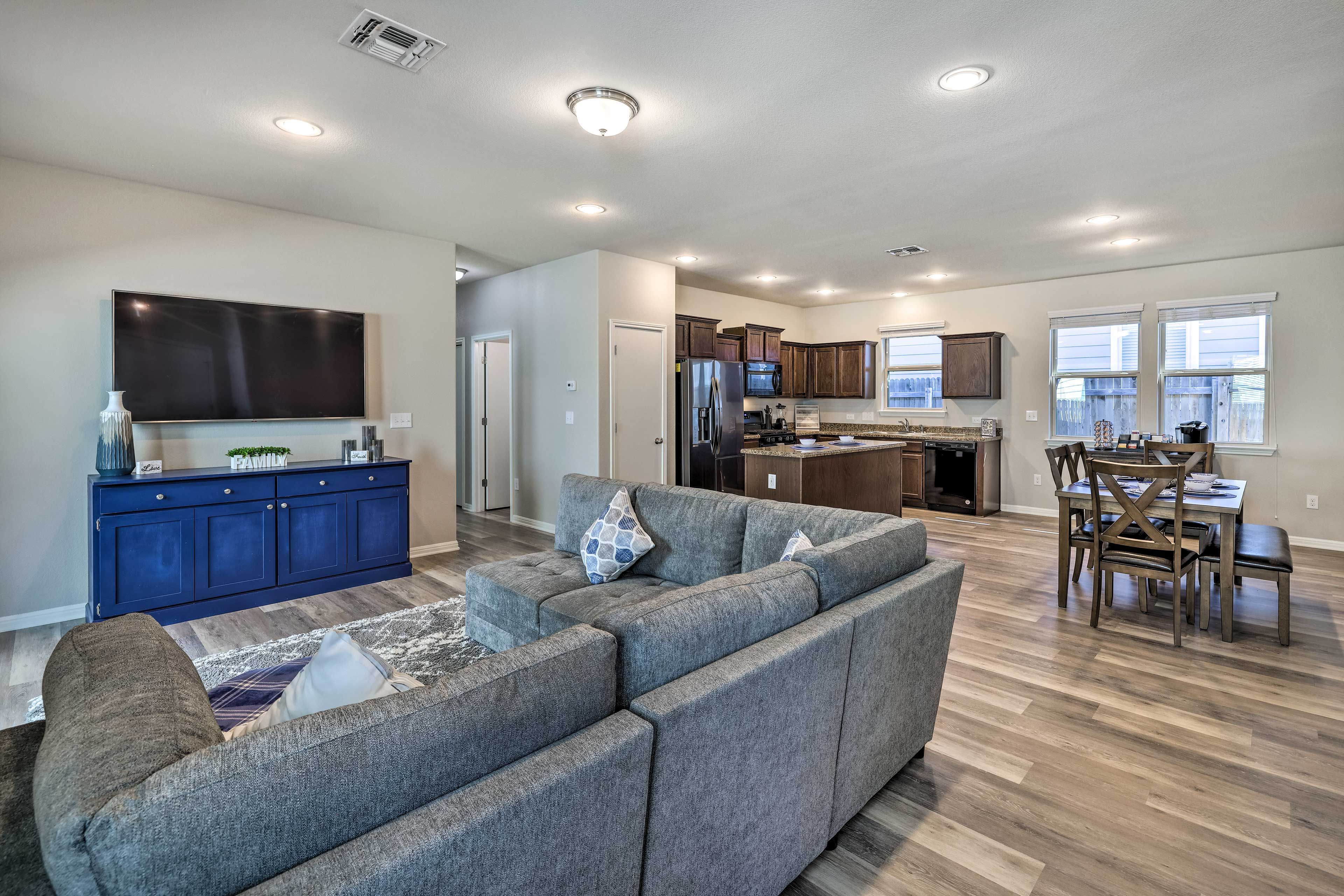 Buda Vacation Rental | 3BR | 2BA | 1,312 Sq Ft | 1 Step Required to Access