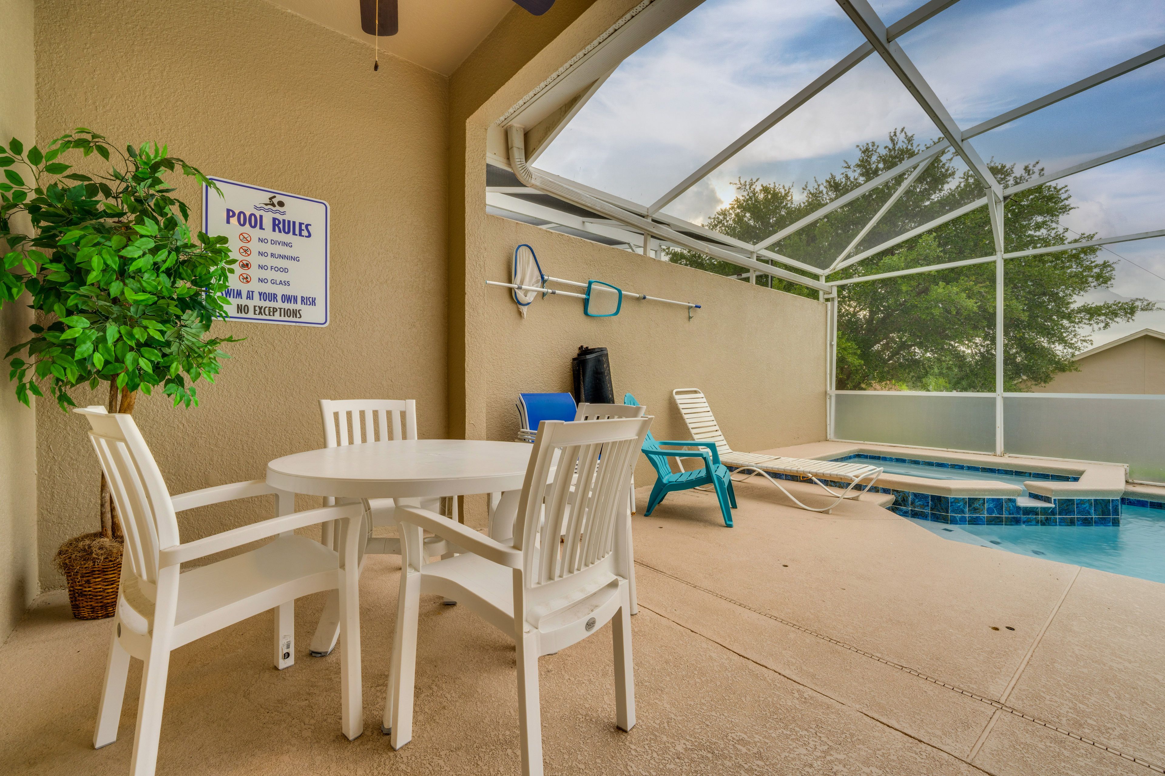 Lanai | Dining Area | Loungers
